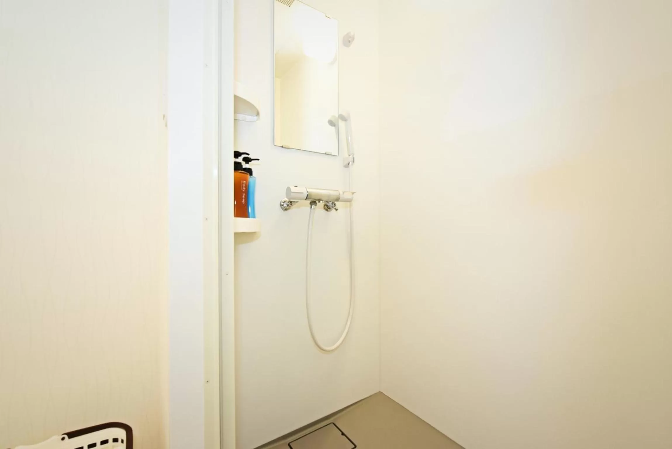 Shower, Bathroom in Hostel PLEASURE MARUYAMA