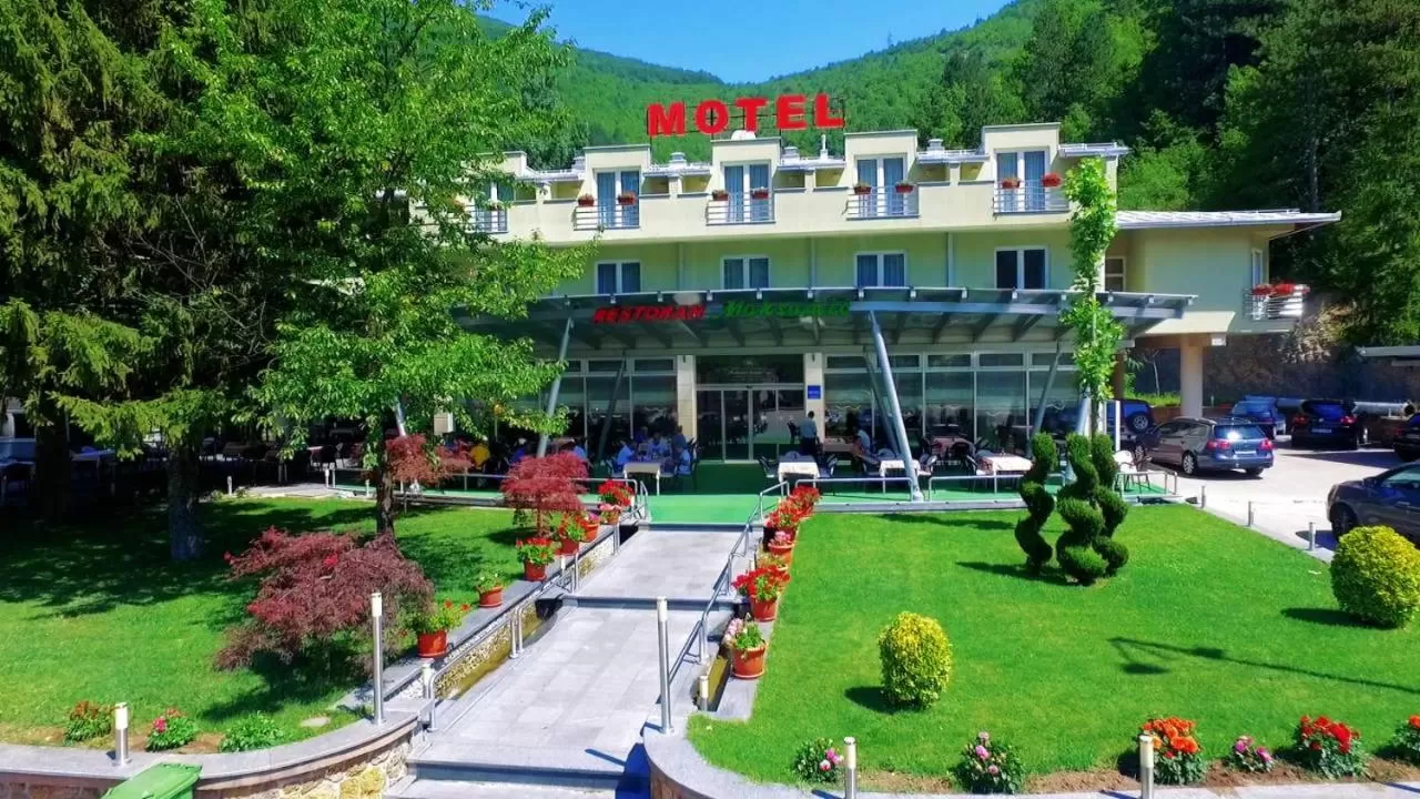 Garden in Motel Maksumić