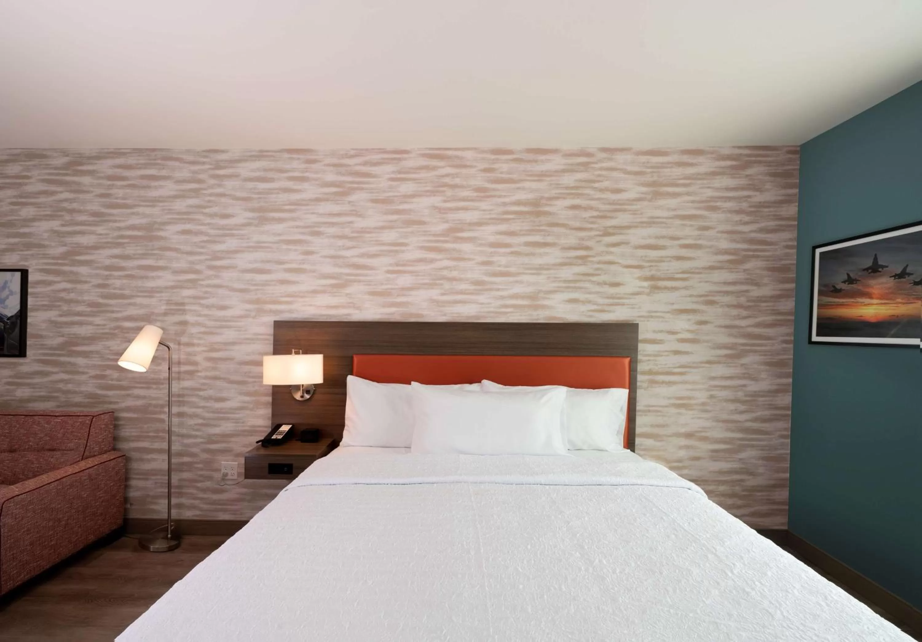 Living room, Bed in Home2 Suites By Hilton Riverside March Air Force Base, Ca