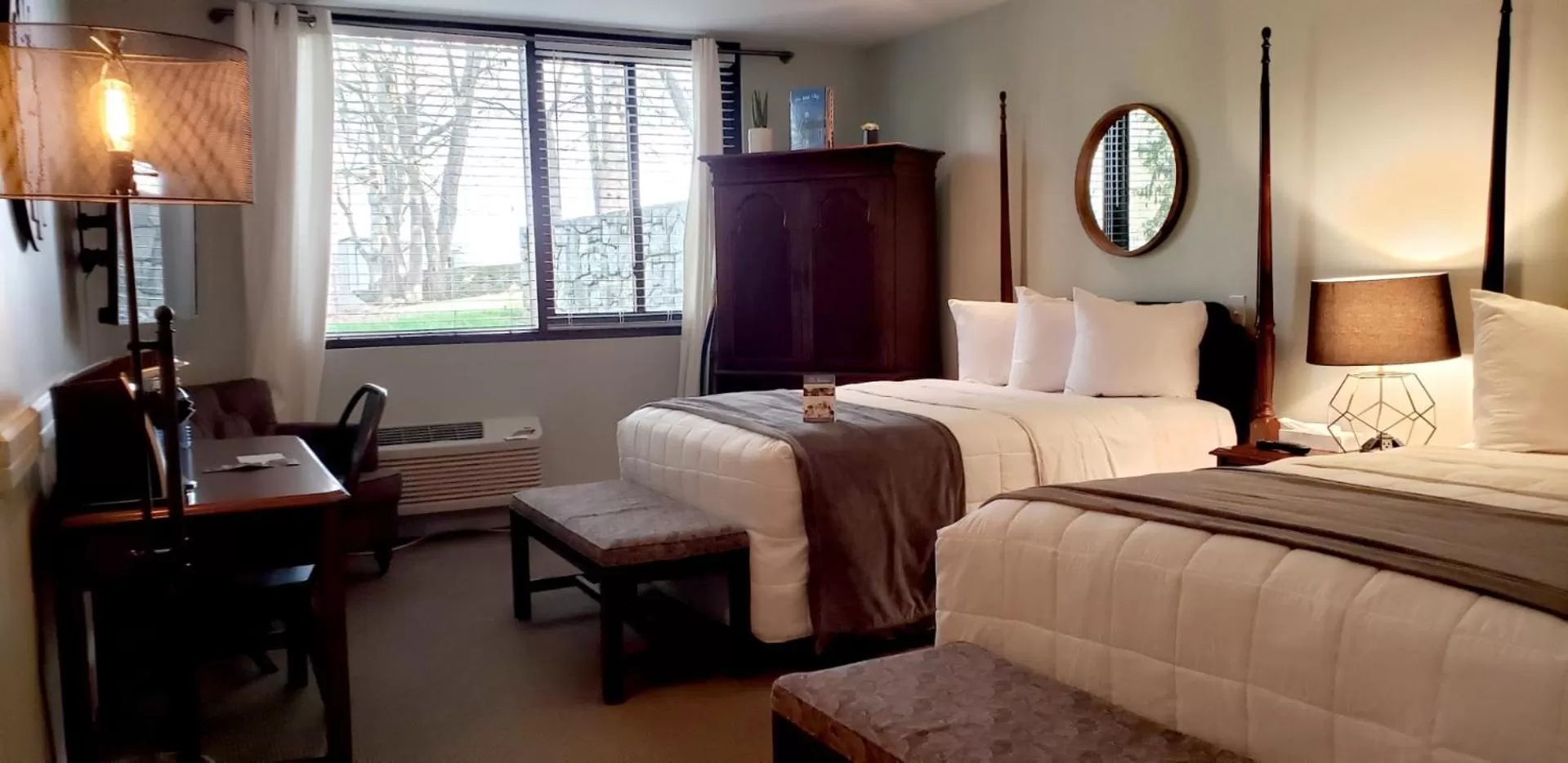 Bed in Allenberry Resort