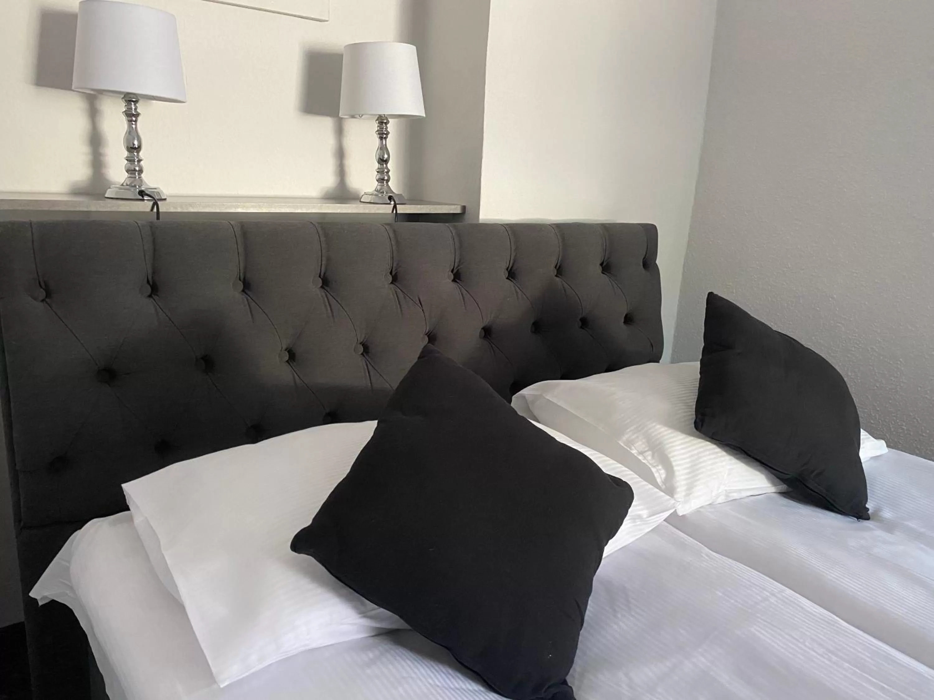 Photo of the whole room, Bed in Hotel Kolorowa