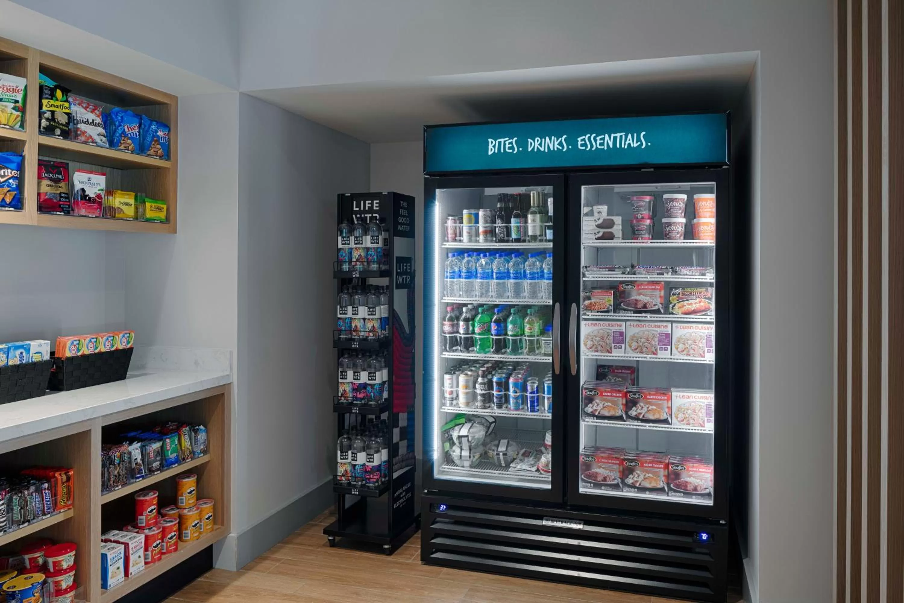 Food and drinks in Hyatt House Columbus OSU Short North