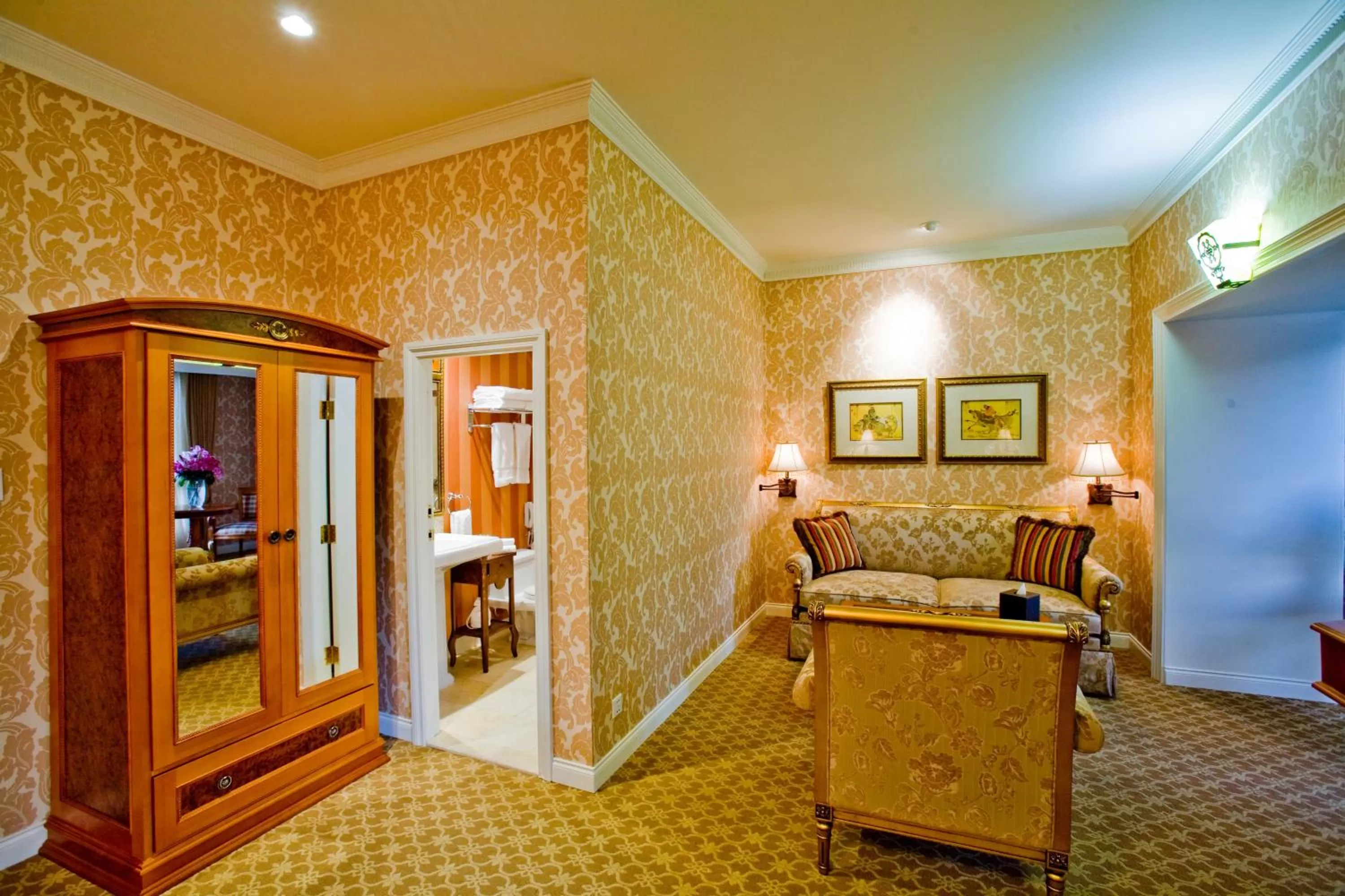 Seating area in Terelj Hotel & Spa