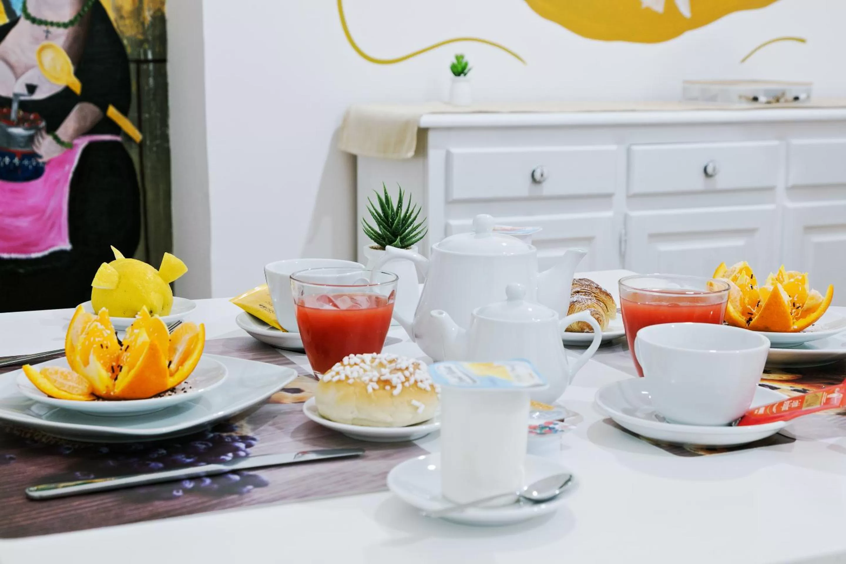 Food and drinks in Afea Art & Rooms