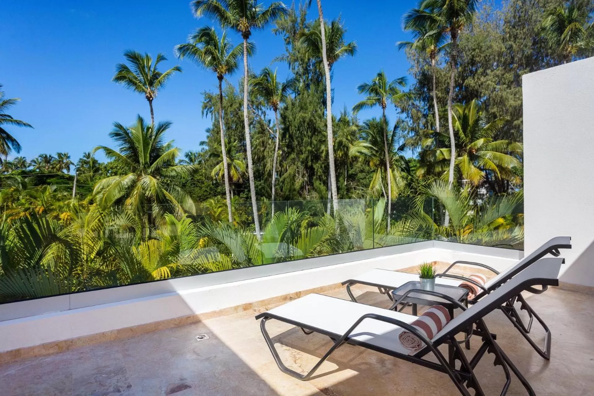 Balcony/Terrace in Louisa Aparthotel