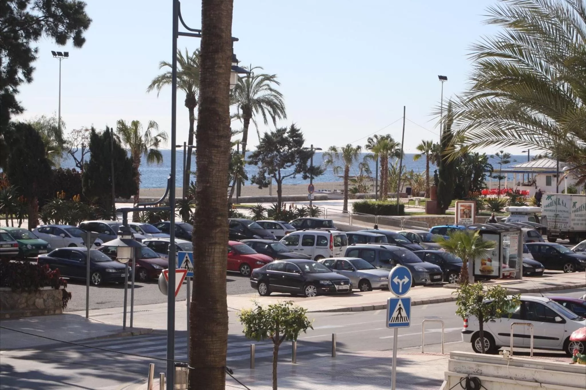 Area and facilities in Las Américas - Mares