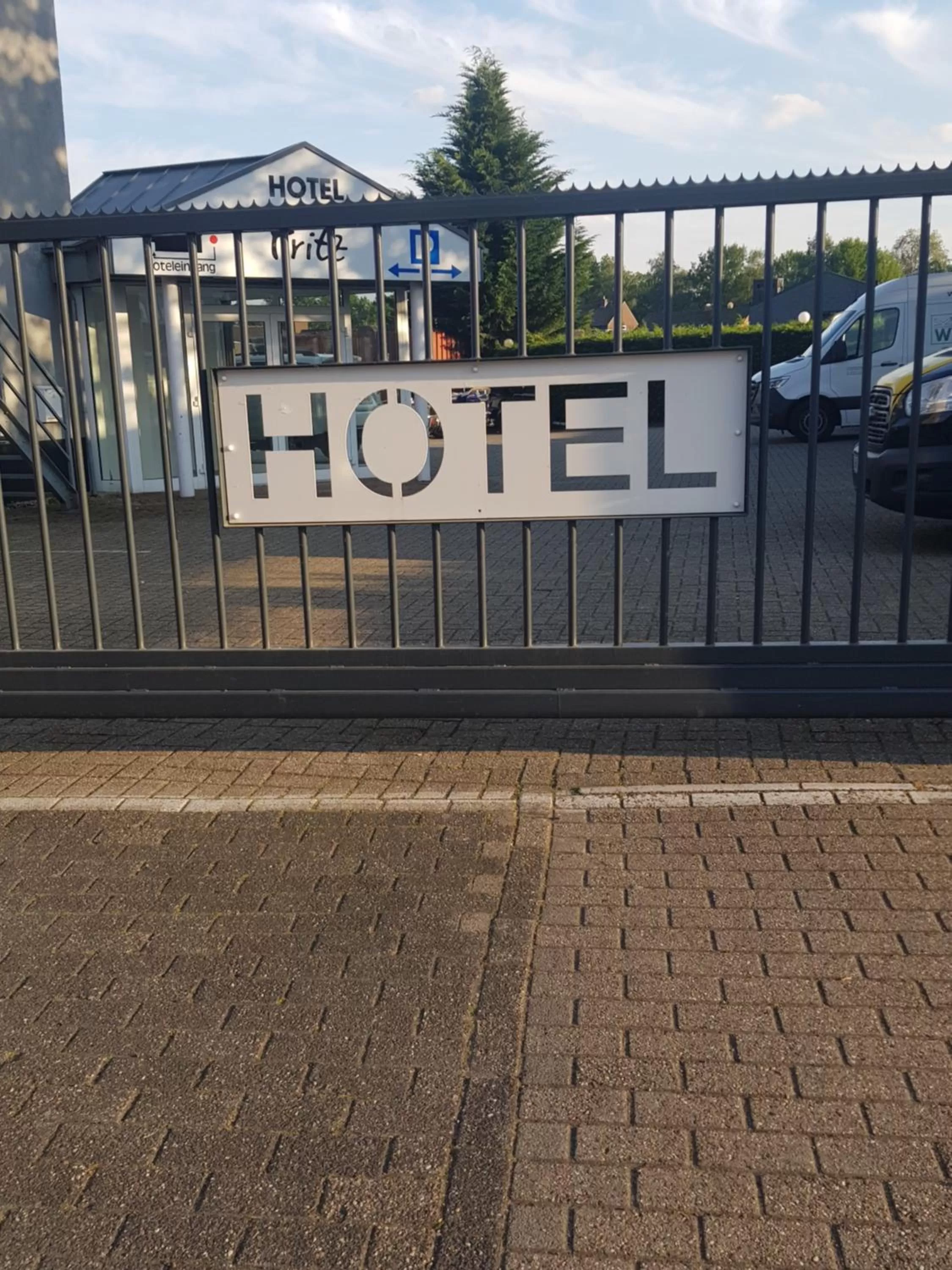 Parking in Hotel Restaurant Fritz