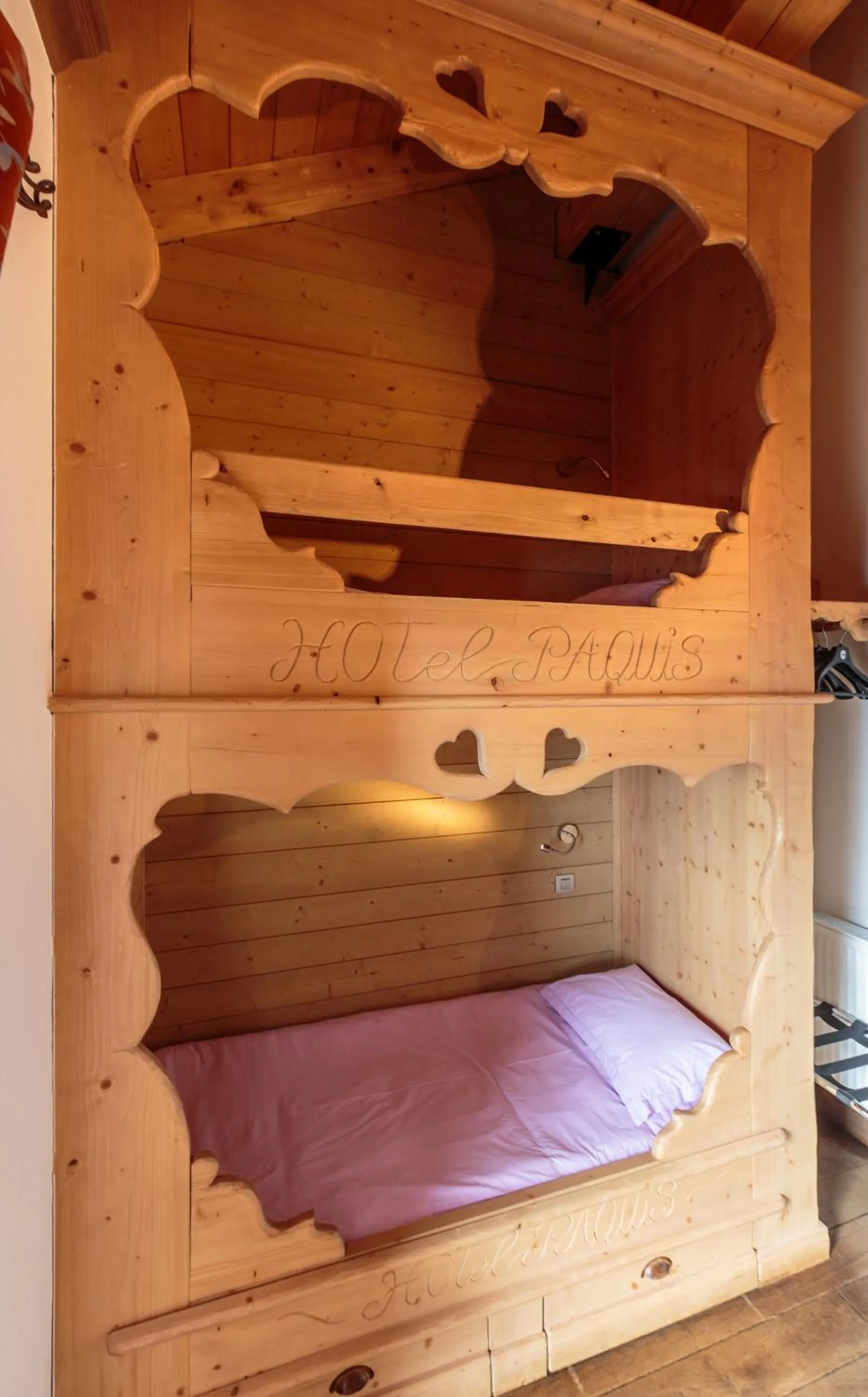 bunk bed, Bed in Le Paquis