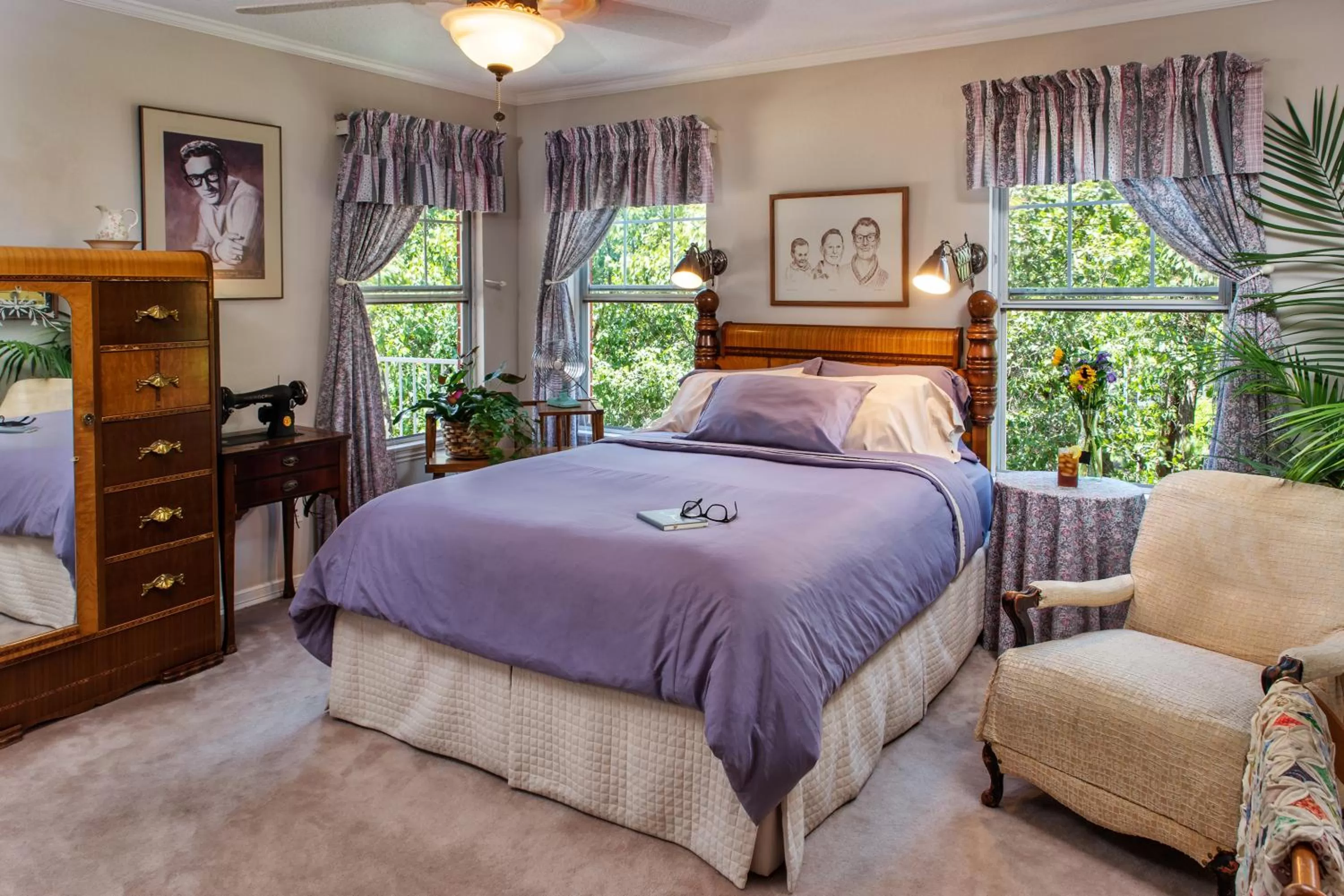 Bed in Woodrow House Bed & Breakfast