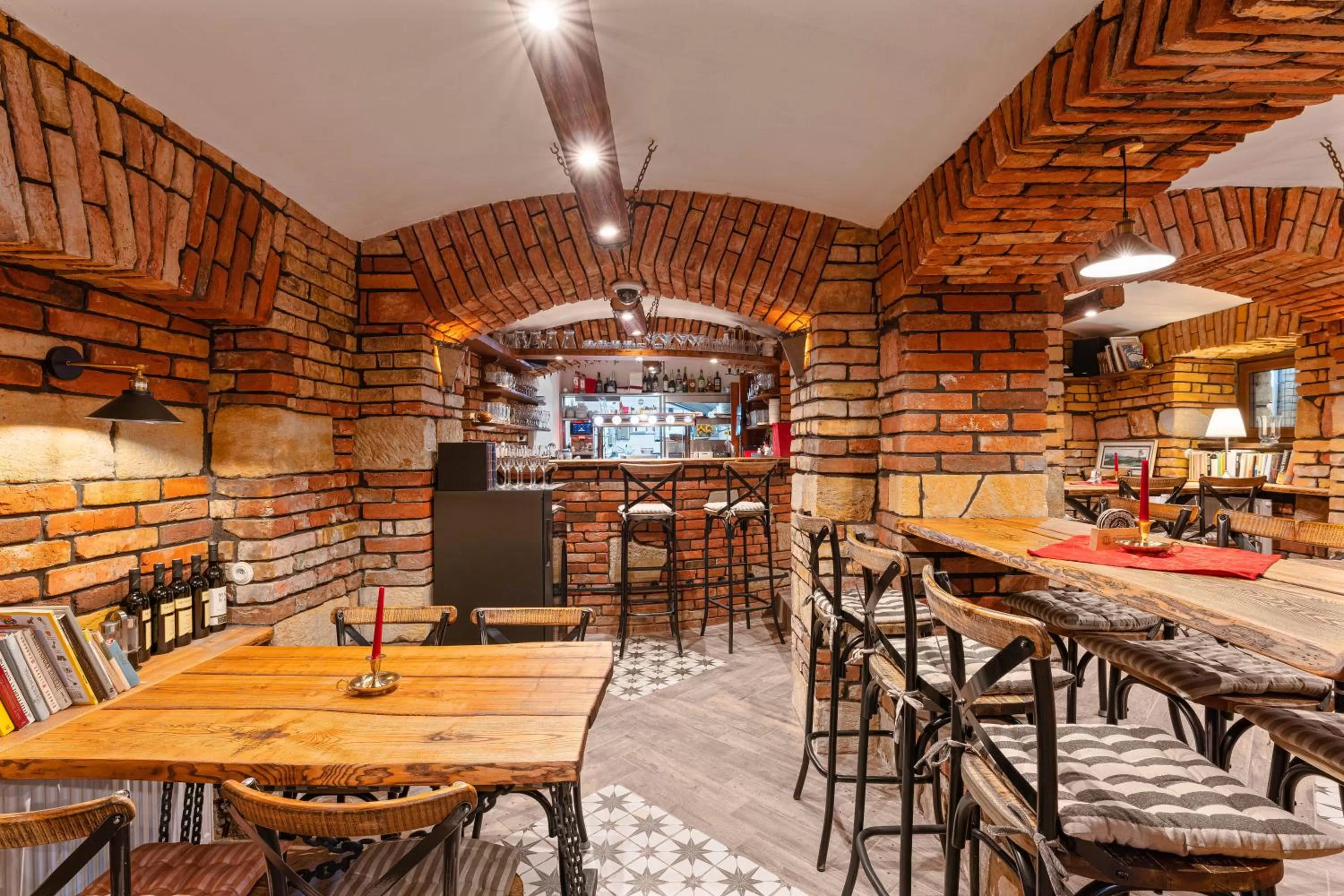 Restaurant/places to eat, Lounge/Bar in Villa Libosad