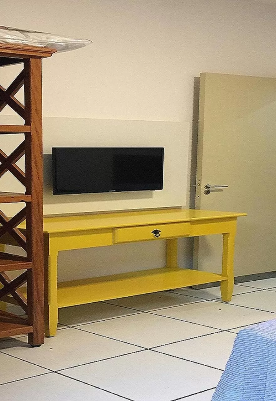 TV and multimedia, TV/Entertainment Center in Pousada Ilha Vitoria