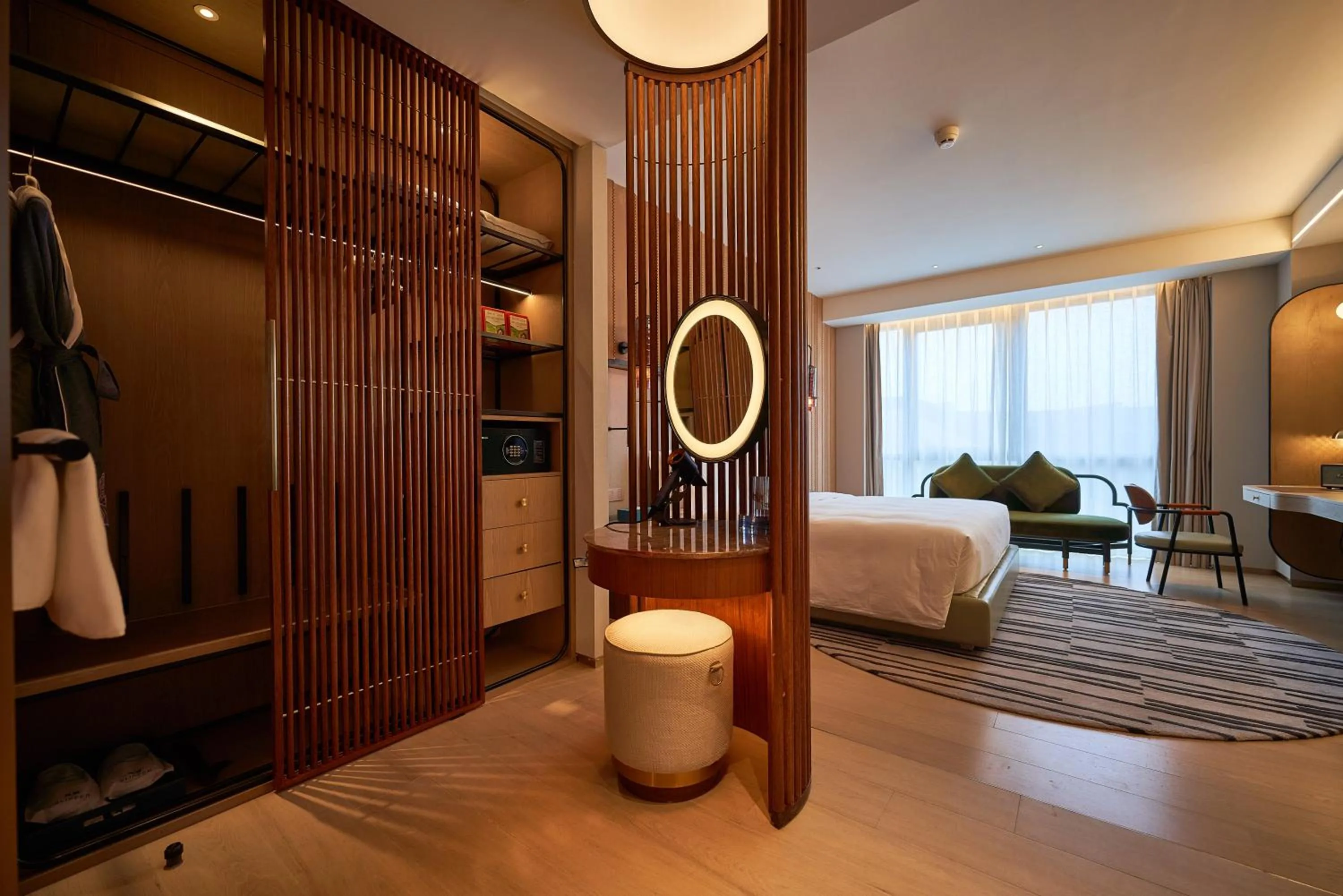 Photo of the whole room, Bed in Hotel Indigo Hangzhou Uptown,Close to Westlake , boutique design hotel with freeflow minibar