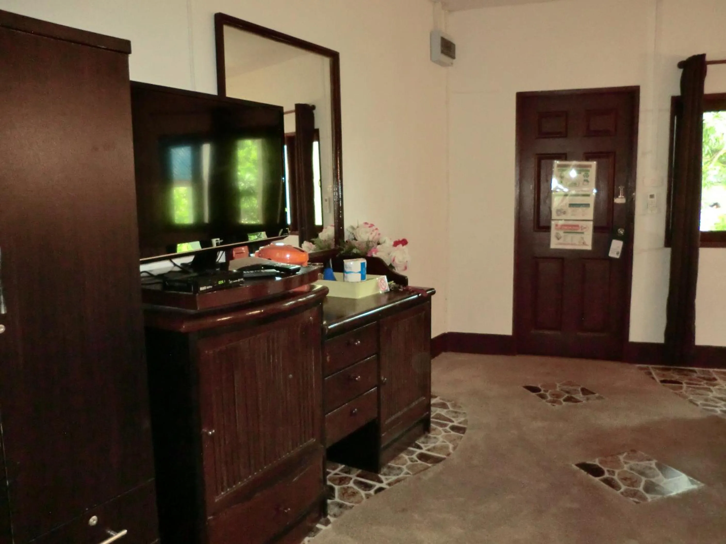 TV and multimedia in The Krabi Forest Homestay