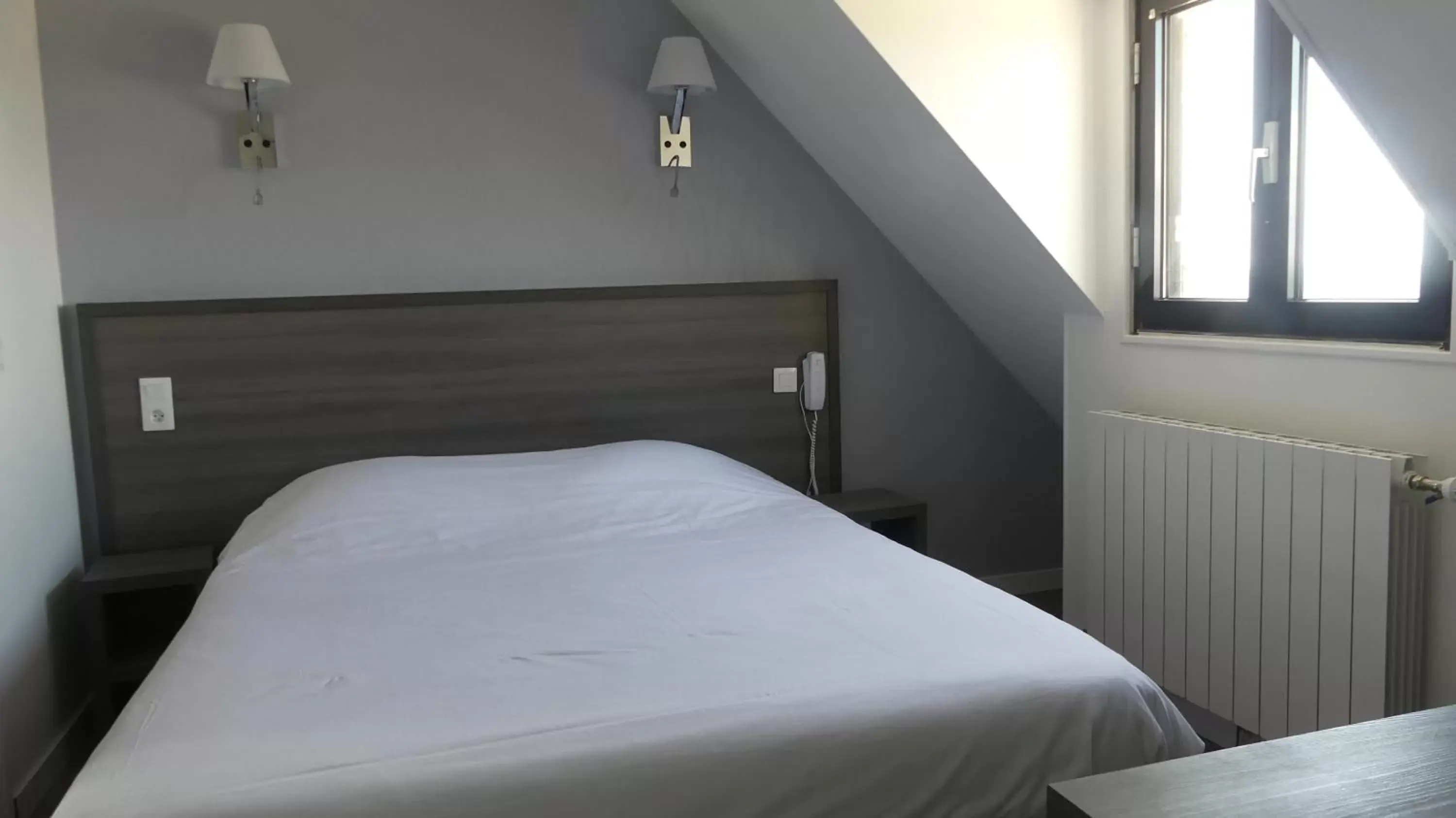 Double Room Mansardée with Sea View in Hotel Castel Moor Double Room Mansardée with Sea View in Hotel Castel Moor