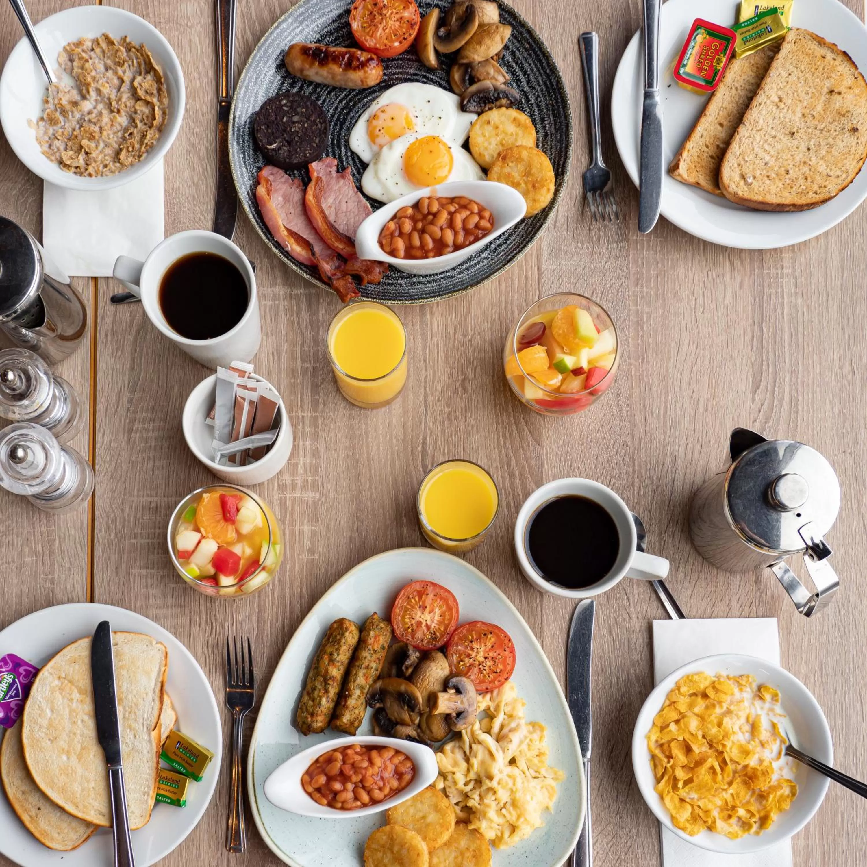 Breakfast in Holiday Inn Liverpool City Centre by IHG