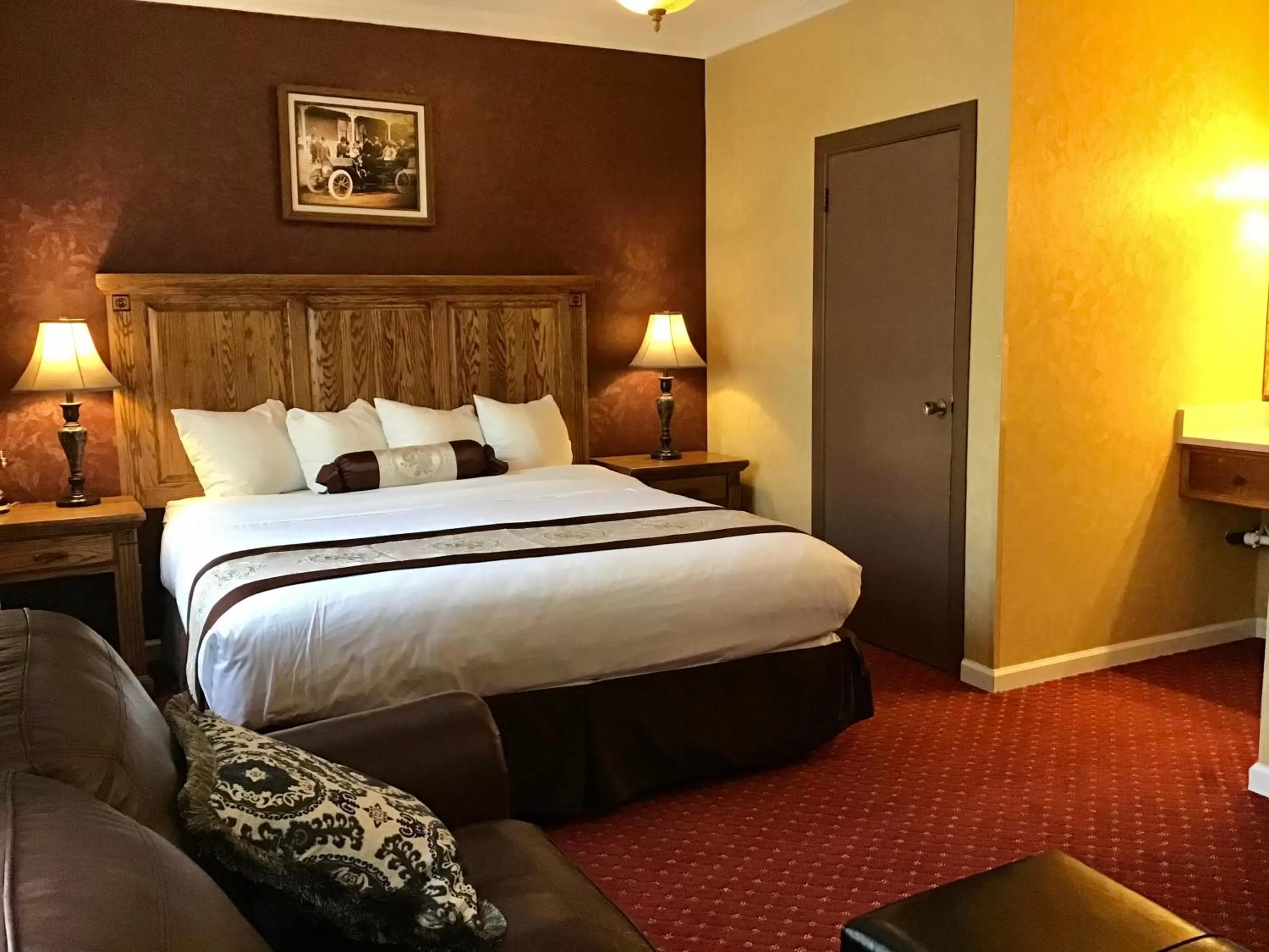 Bed in Eureka Inn, Trademark Collection by Wyndham