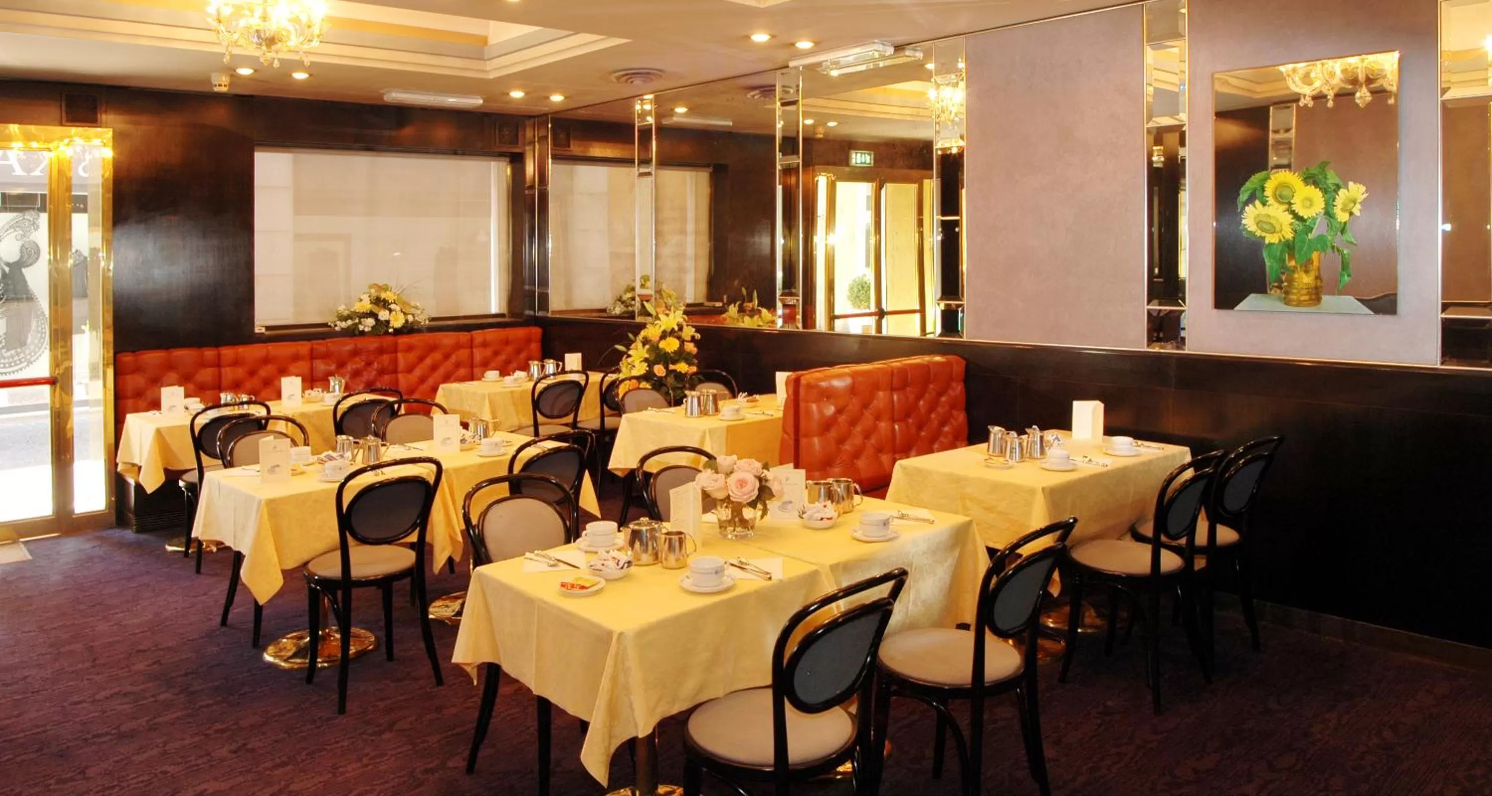 Restaurant/places to eat in Hotel Centrale Byron