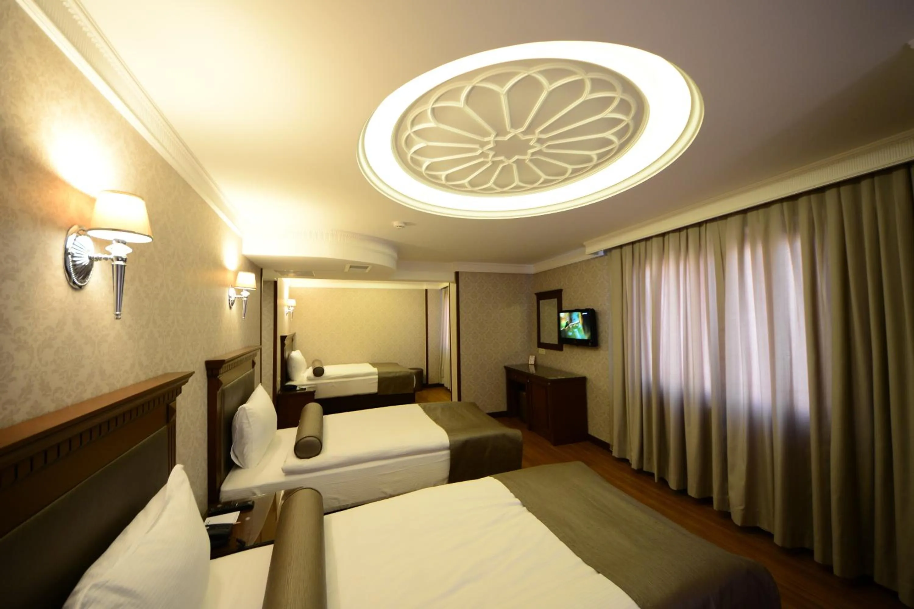 Photo of the whole room, Bed in Grand Bazaar Hotel