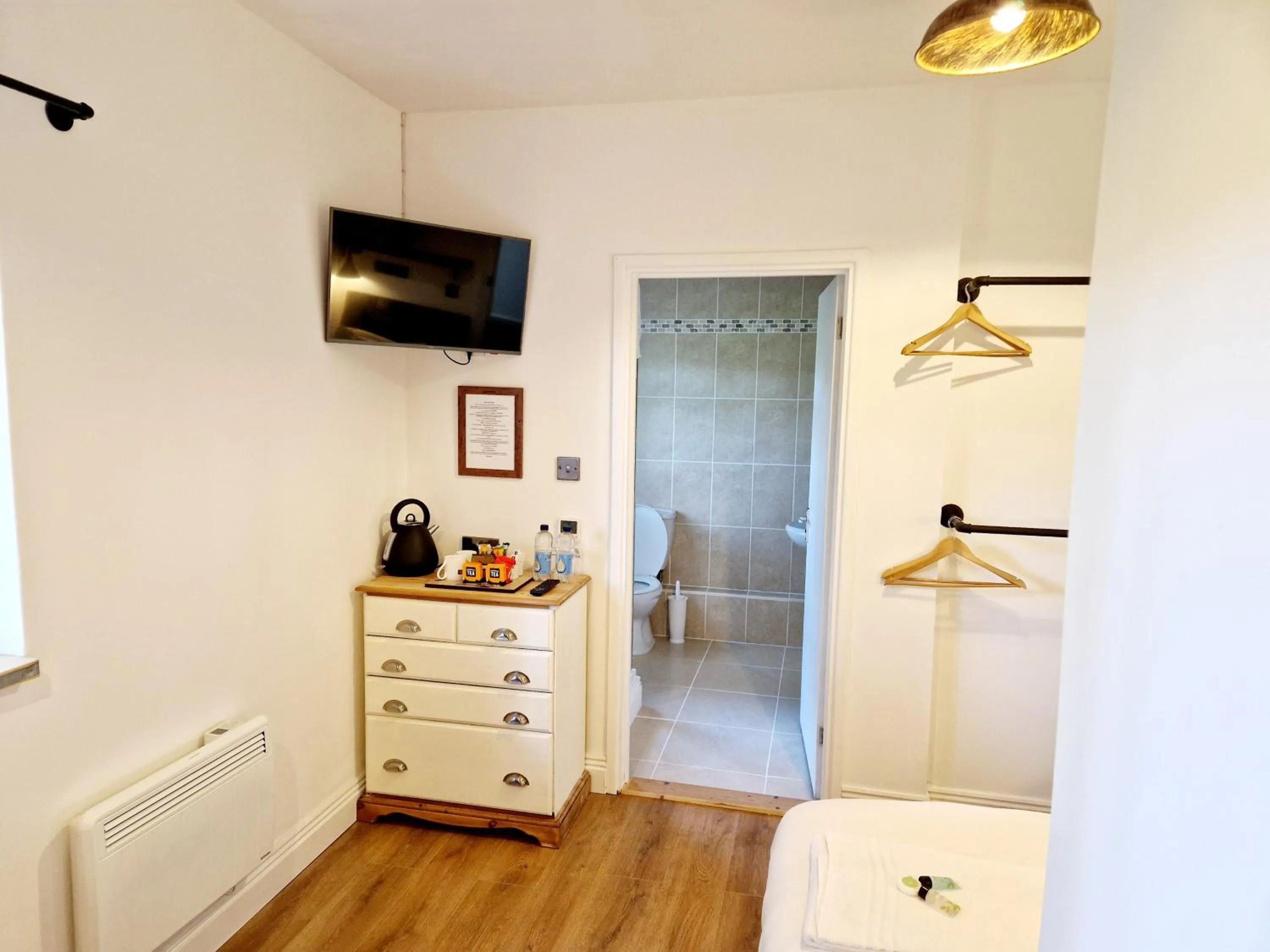 Bathroom in Wheal Tor Hotel & Glamping