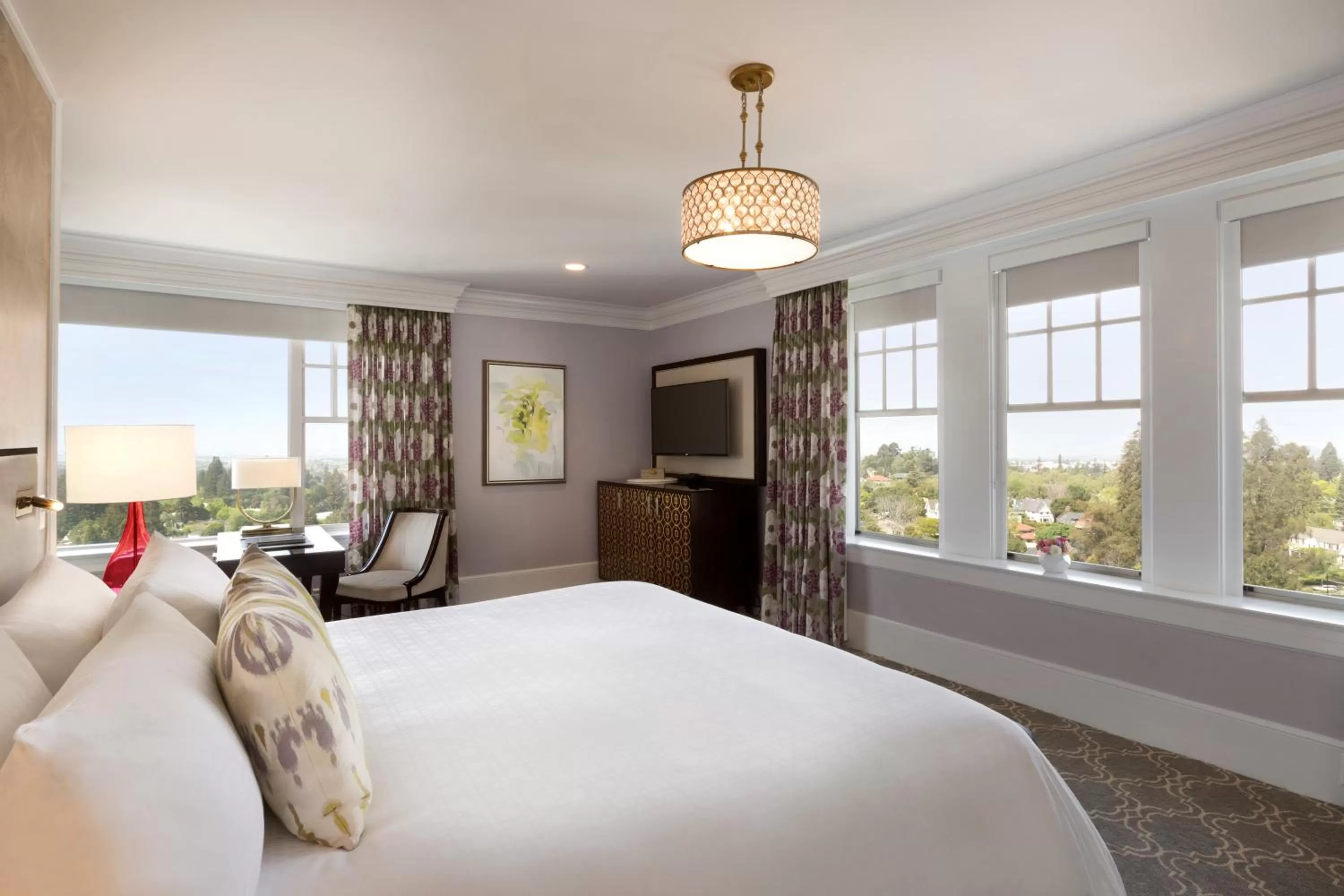 Bedroom, Bed in Claremont Resort & Club