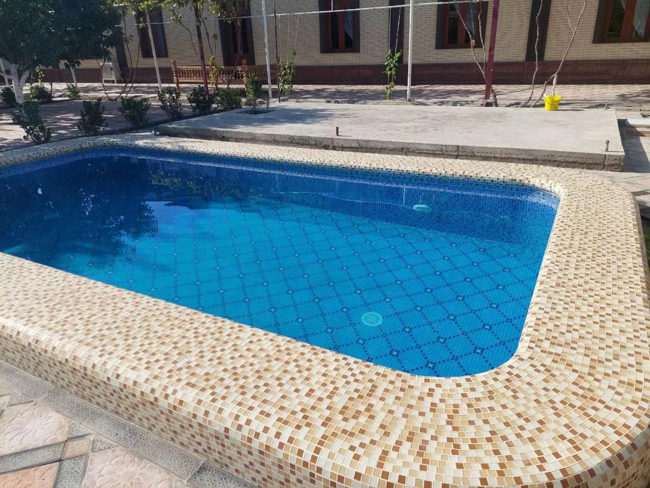 Pool view, Swimming Pool in Samarabonu Hotel