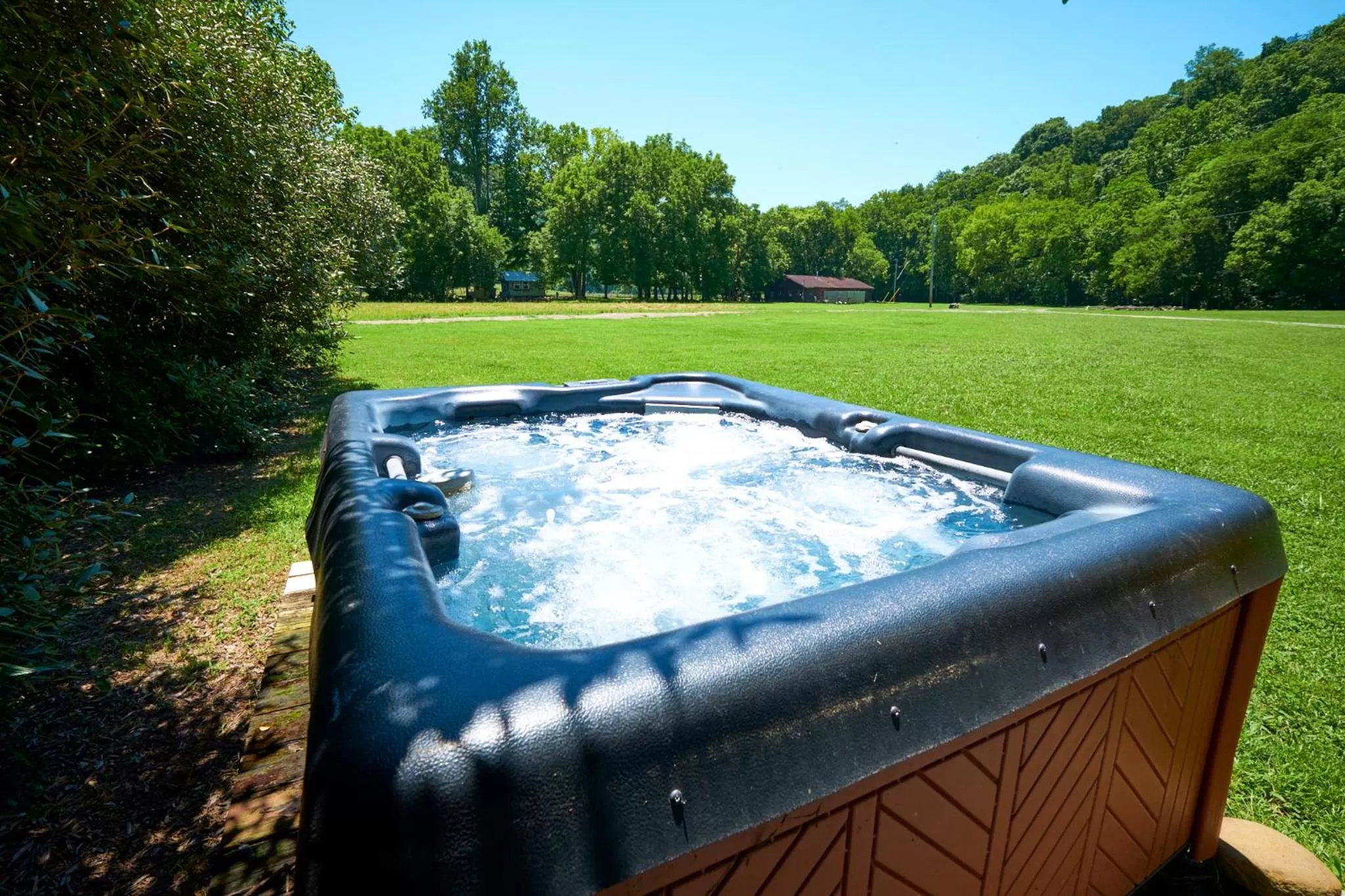 Creekwalk Inn Bed and Breakfast with Cabins