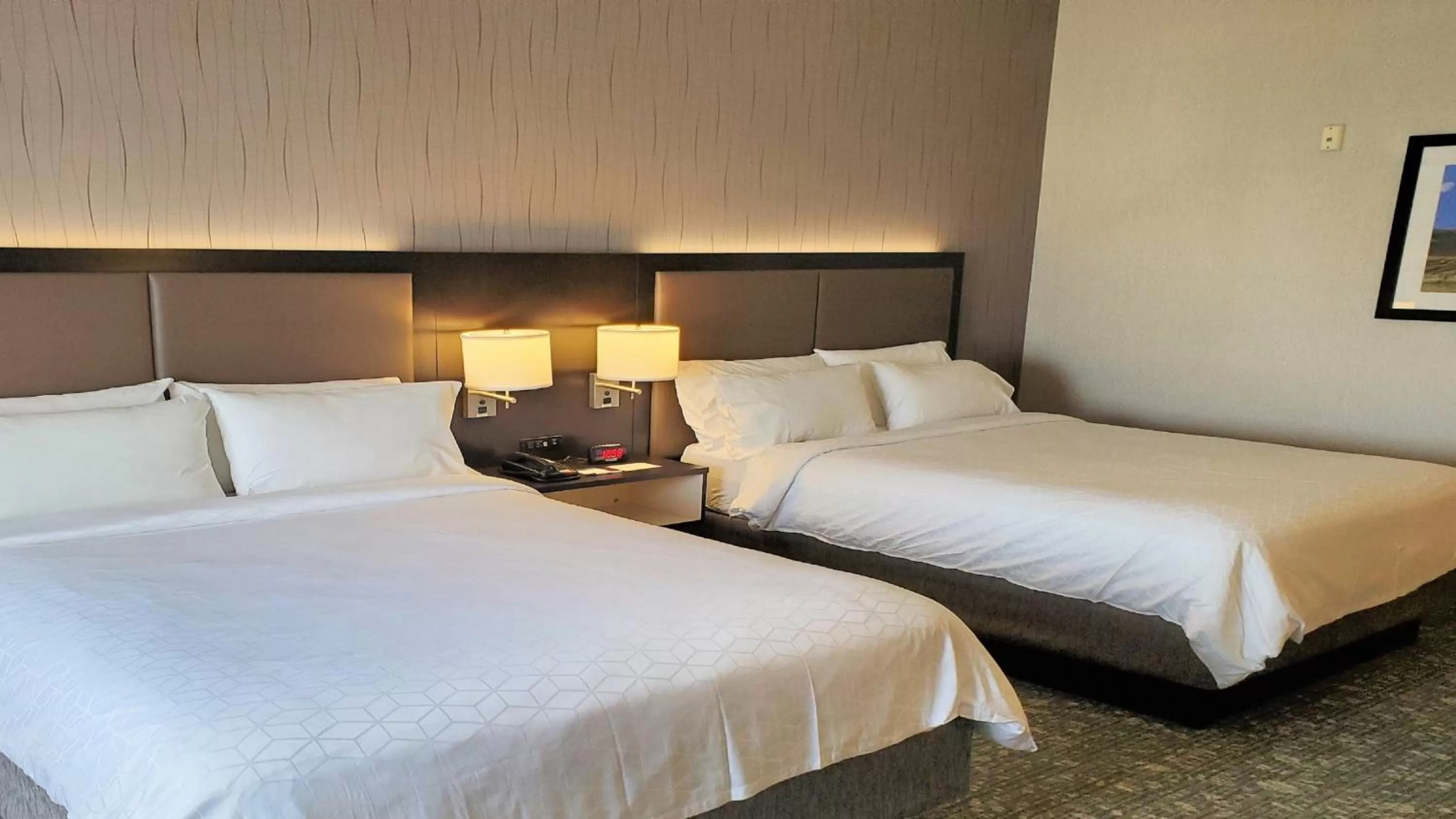 Photo of the whole room, Bed in Holiday Inn Express & Suites Cheney by IHG