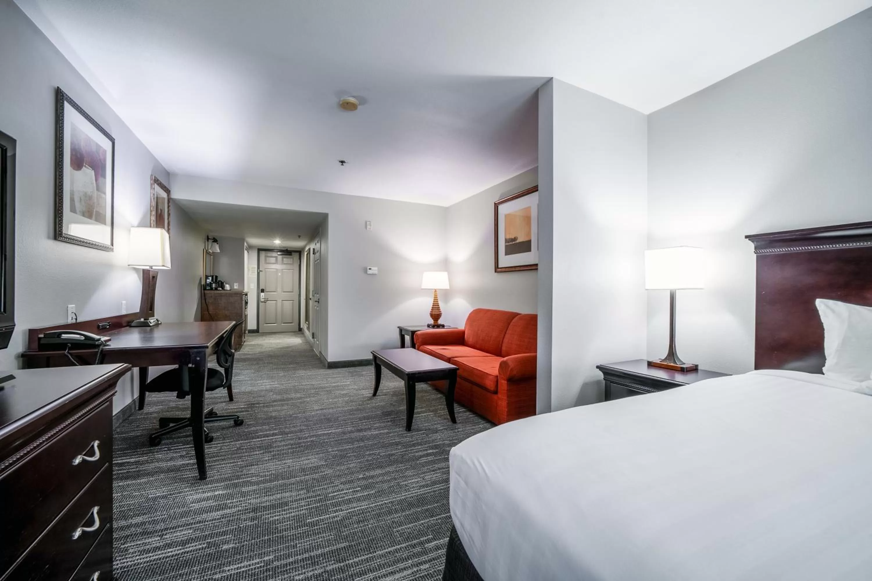 Bedroom, Bed in Country Inn & Suites by Radisson, Ontario at Ontario Mills, CA
