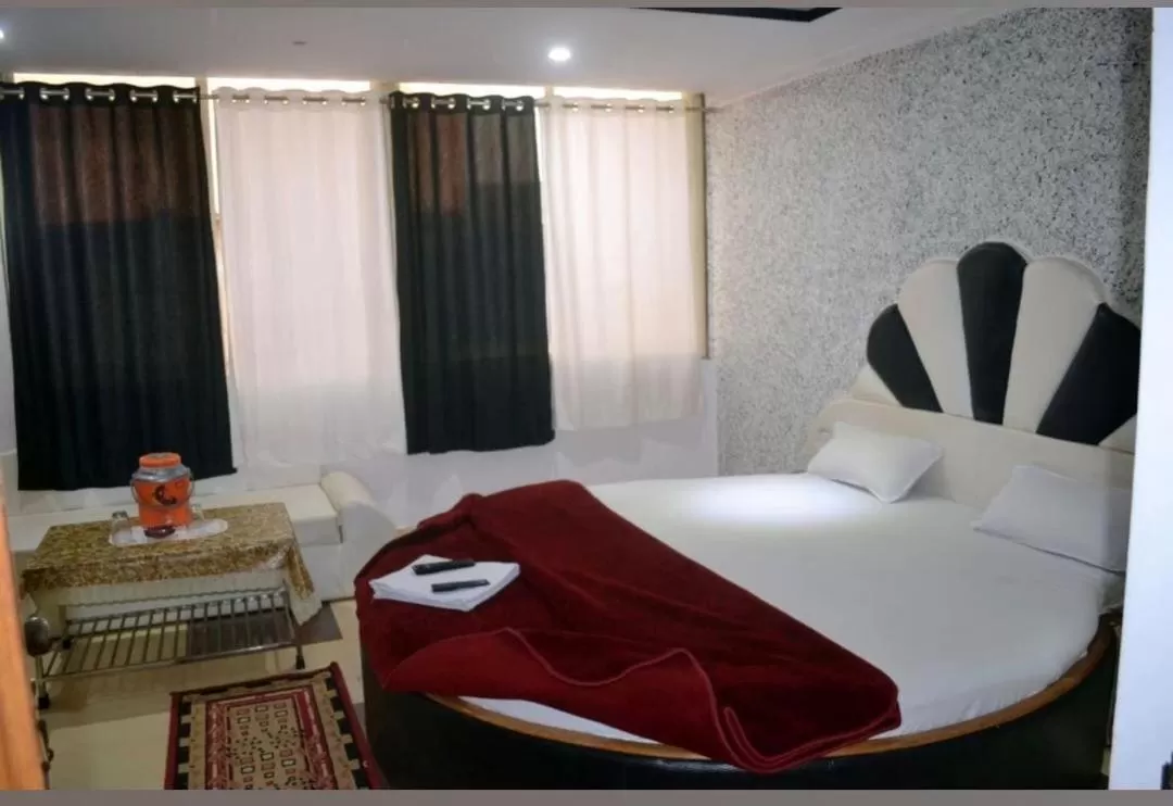 Bed in Hotel Rock View