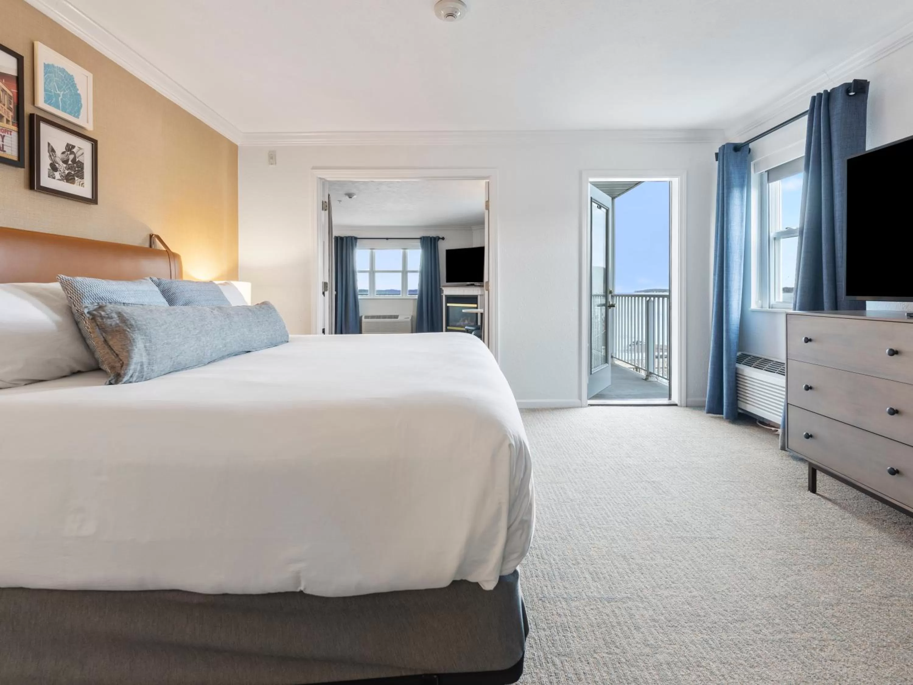 Bedroom, Bed in Cherry Tree Inn & Suites