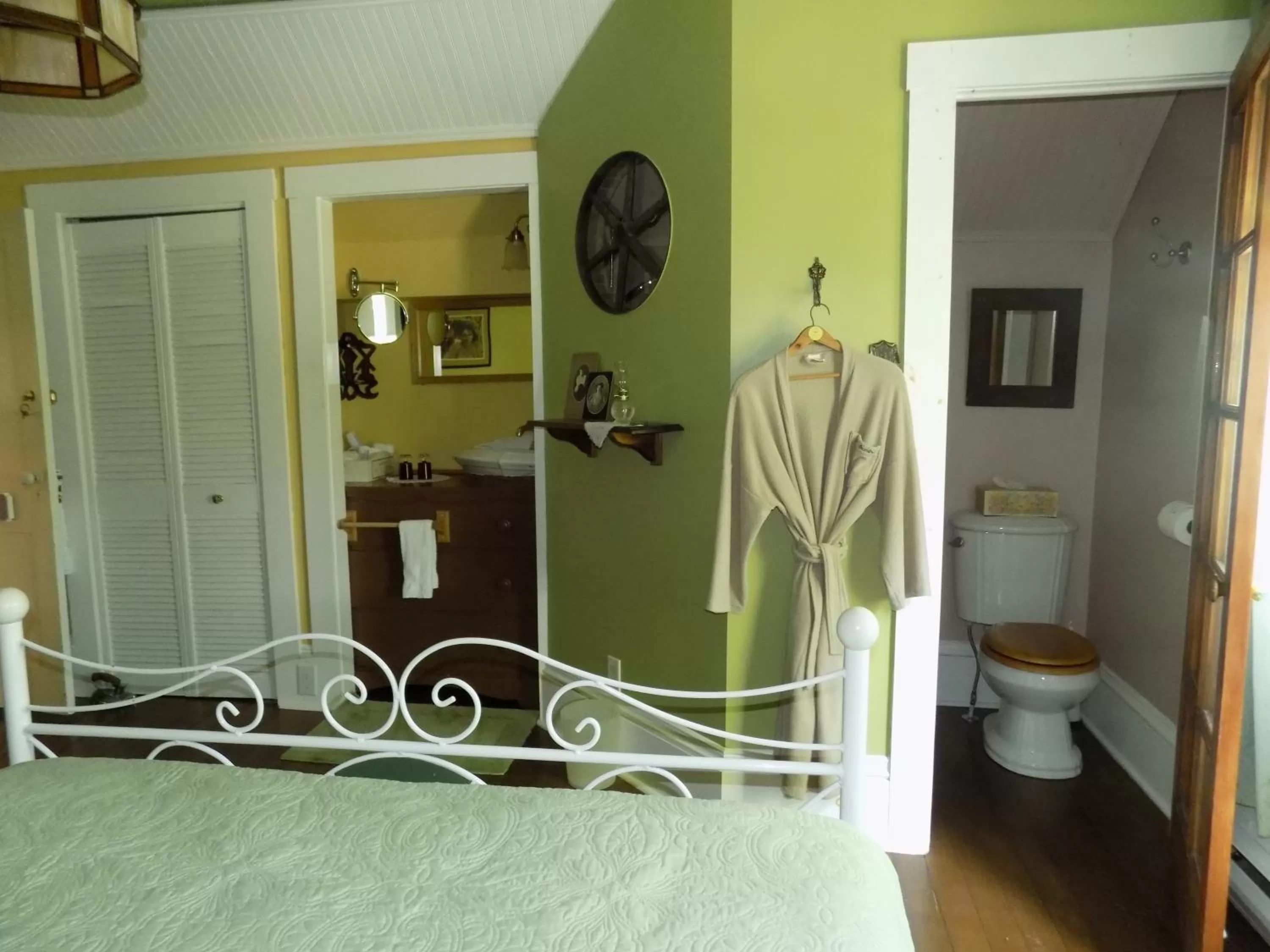 Bedroom, Bed in À L'Ancestrale B&B