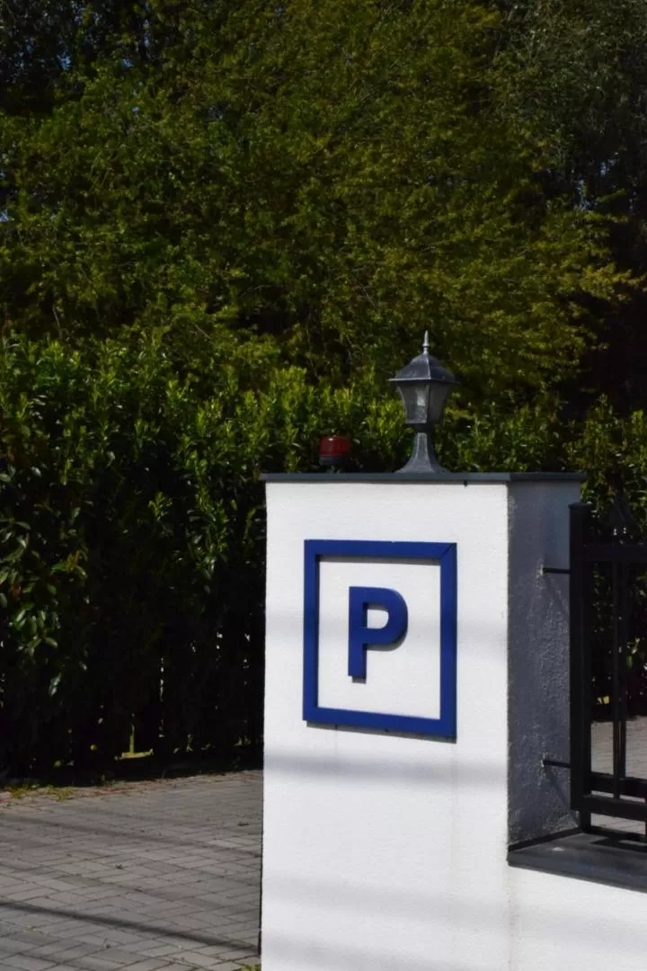 Parking in Hotel Lotus