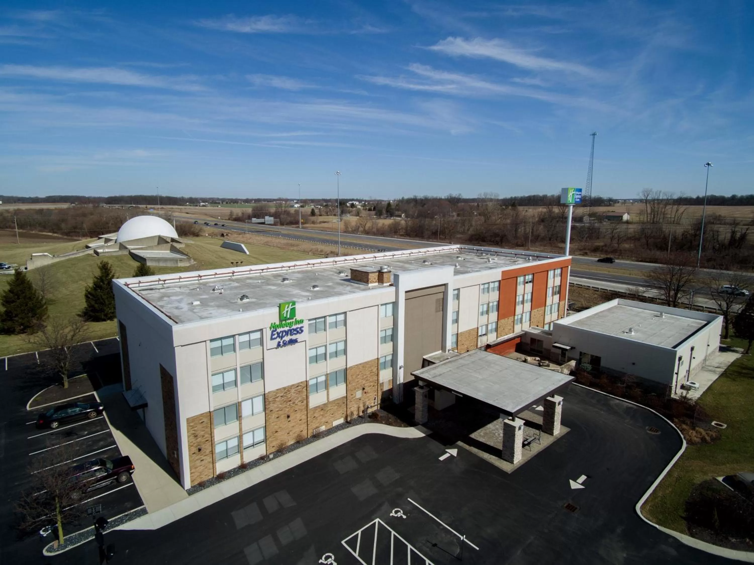 Property building in Holiday Inn Express & Suites Wapakoneta by IHG