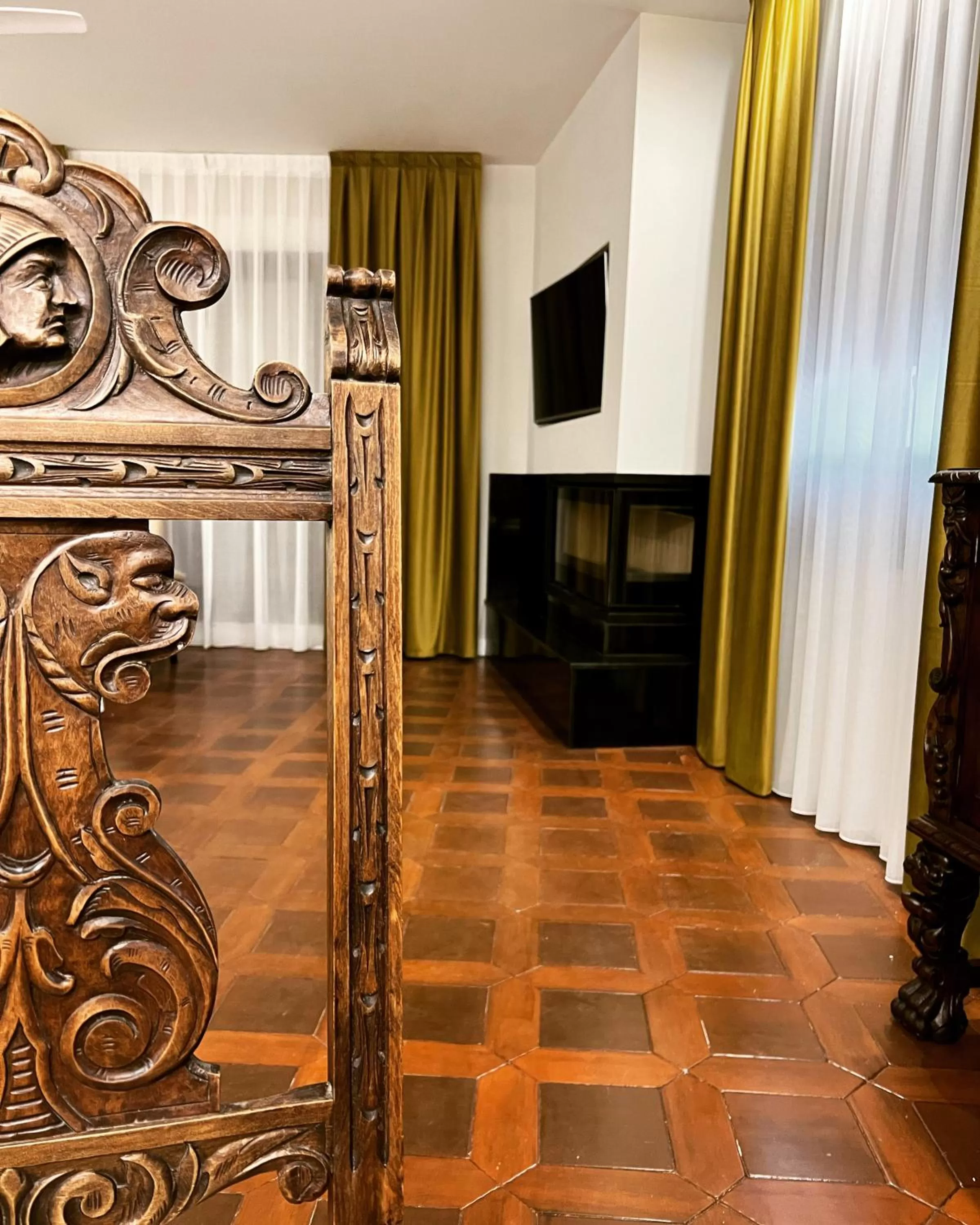 TV and multimedia in Tomé, casa de huéspedes