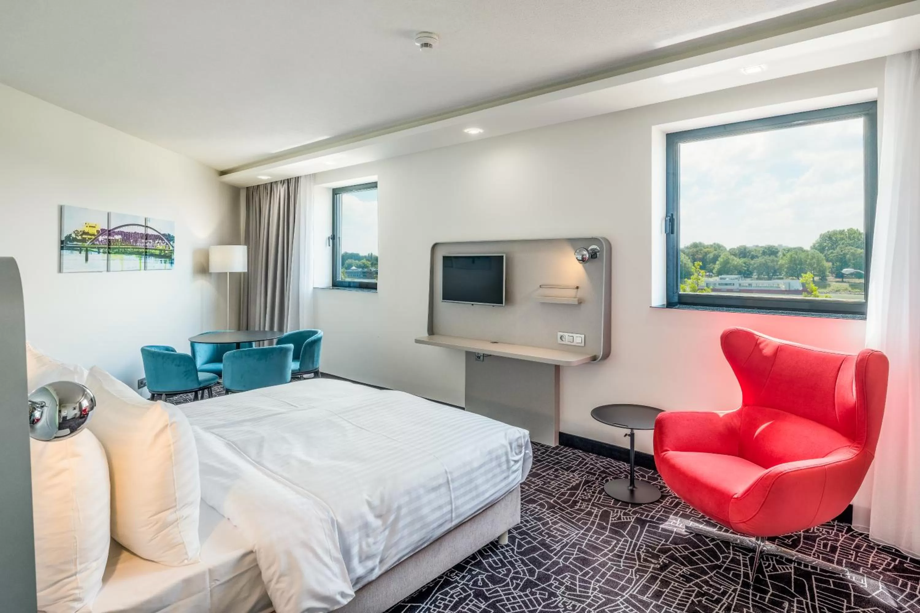 River view, Bed in Park Inn by Radisson Danube Bratislava