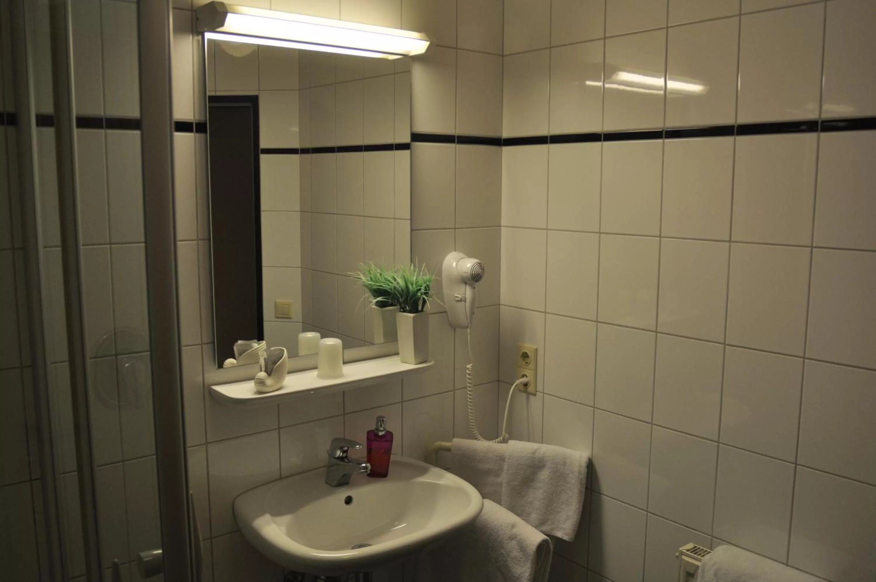 Bathroom in Hotel Restaurant Byblos