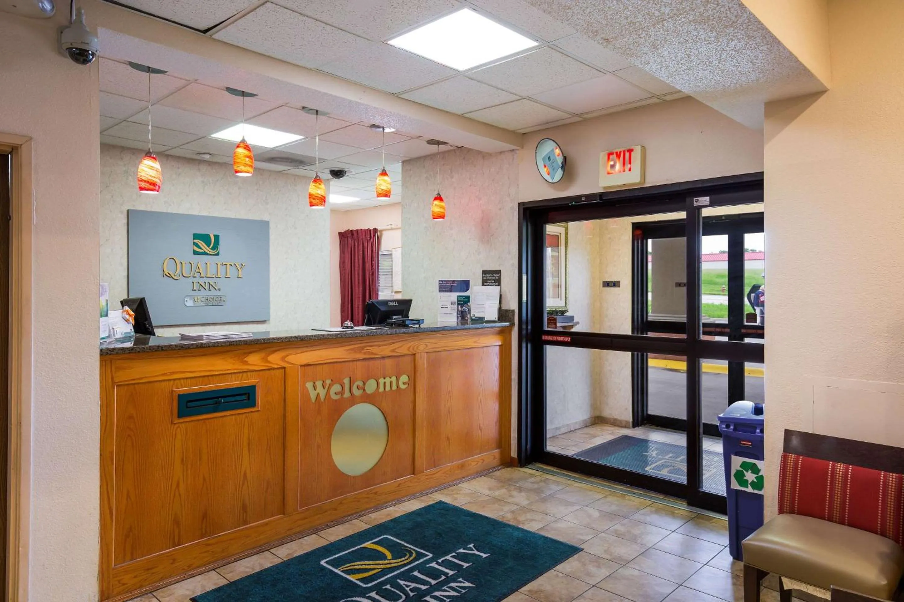 Lobby or reception in Quality Inn I-70 Near Kansas Speedway