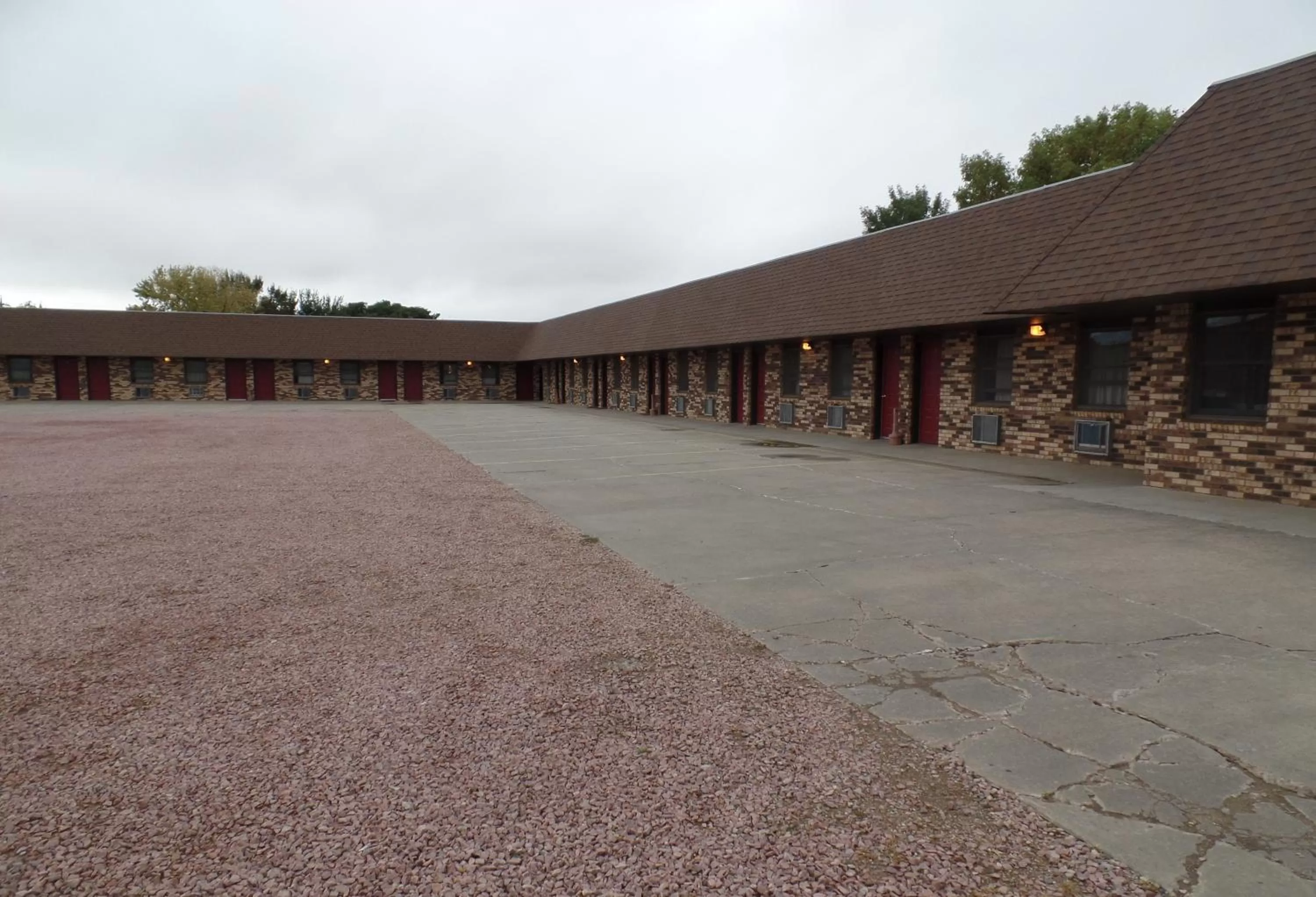 Property building in Dakota Country Inn