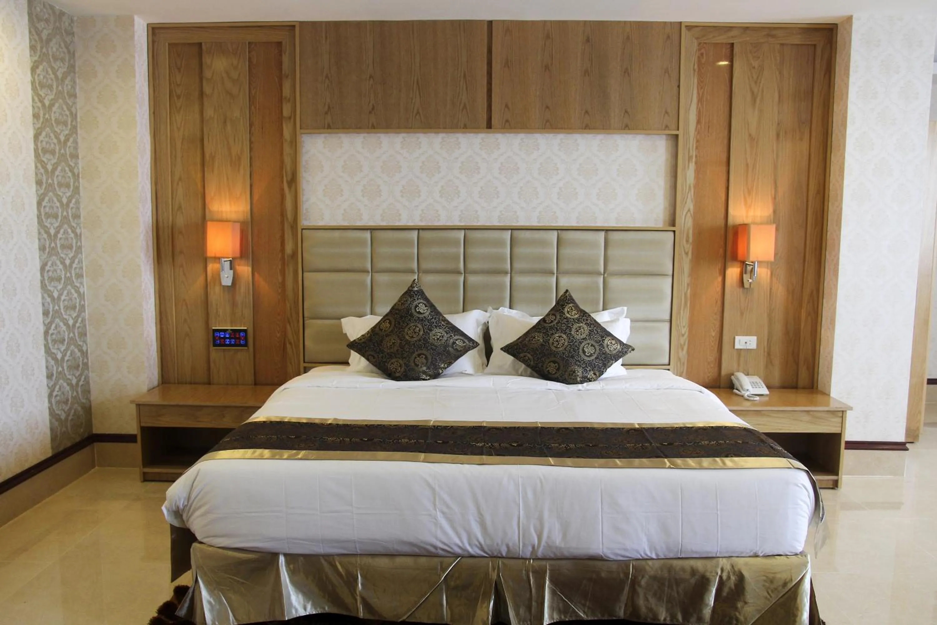 Bedroom, Bed in West Hotel