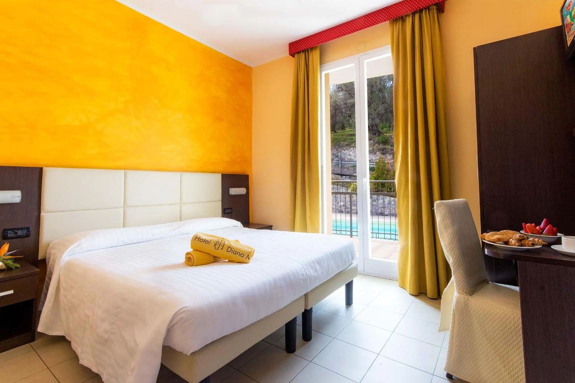 Photo of the whole room, Bed in Piccolo Hotel