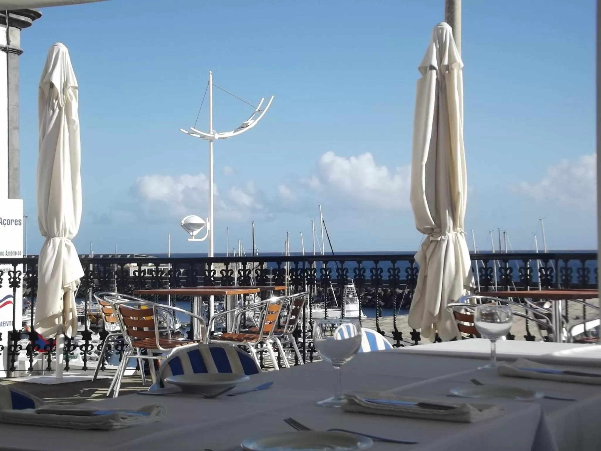 Restaurant/places to eat in Hotel Beira Mar