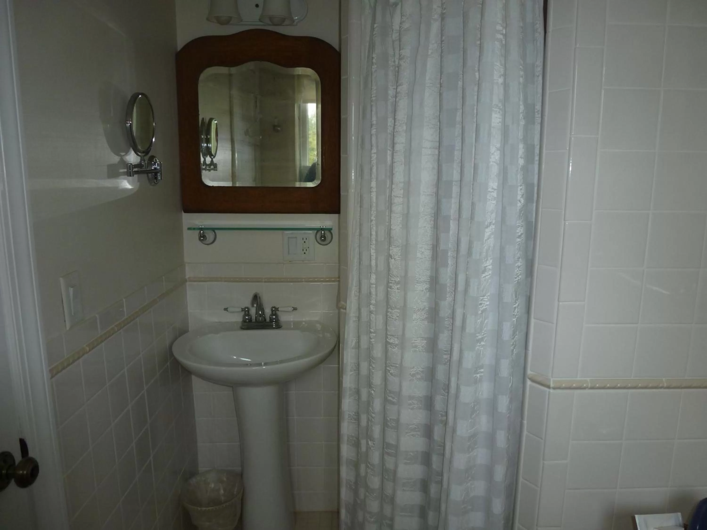 Shower in Back INN Time B&B