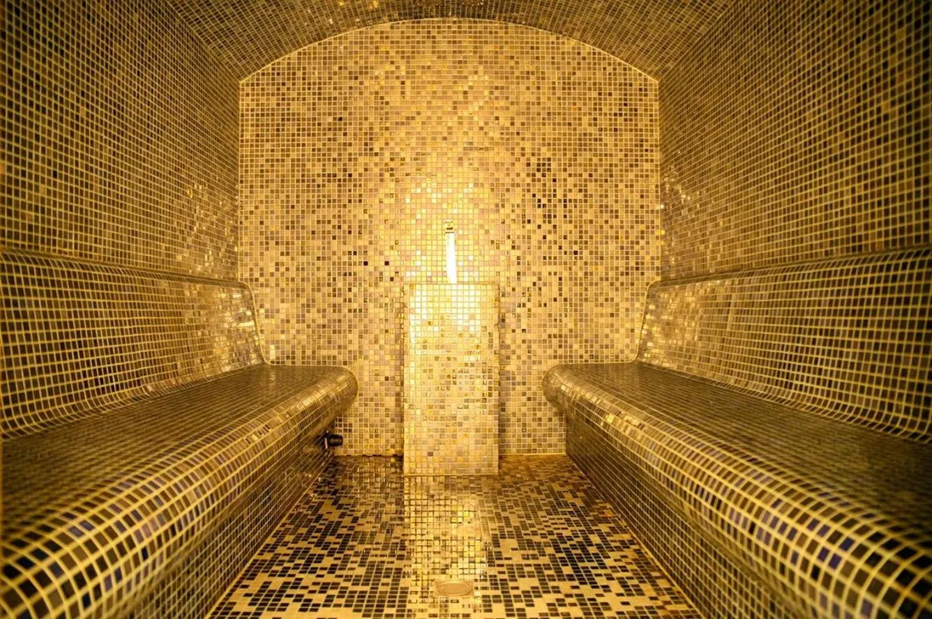 Steam room in La Villa Mazarin