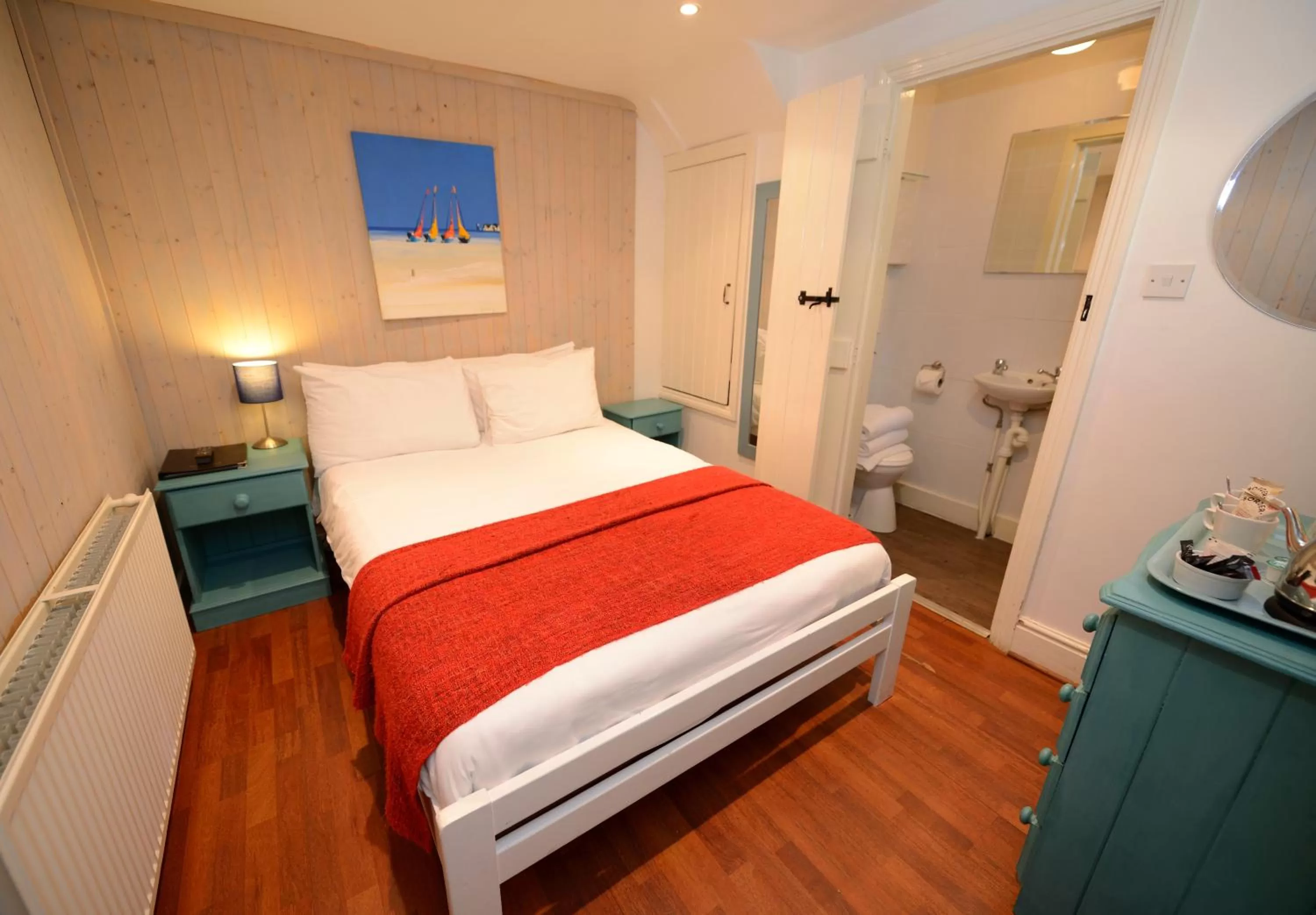 Bed in The White Lion Inn