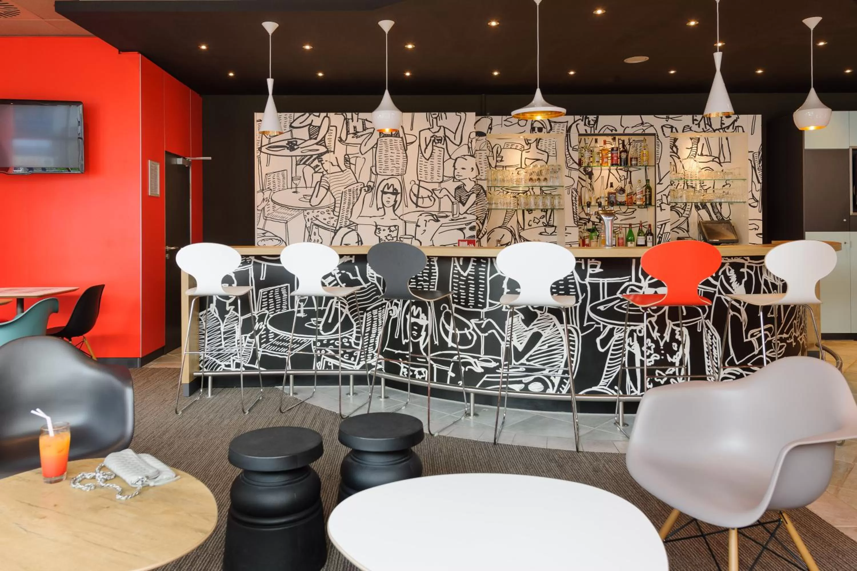 Lounge or bar in ibis Luebeck City
