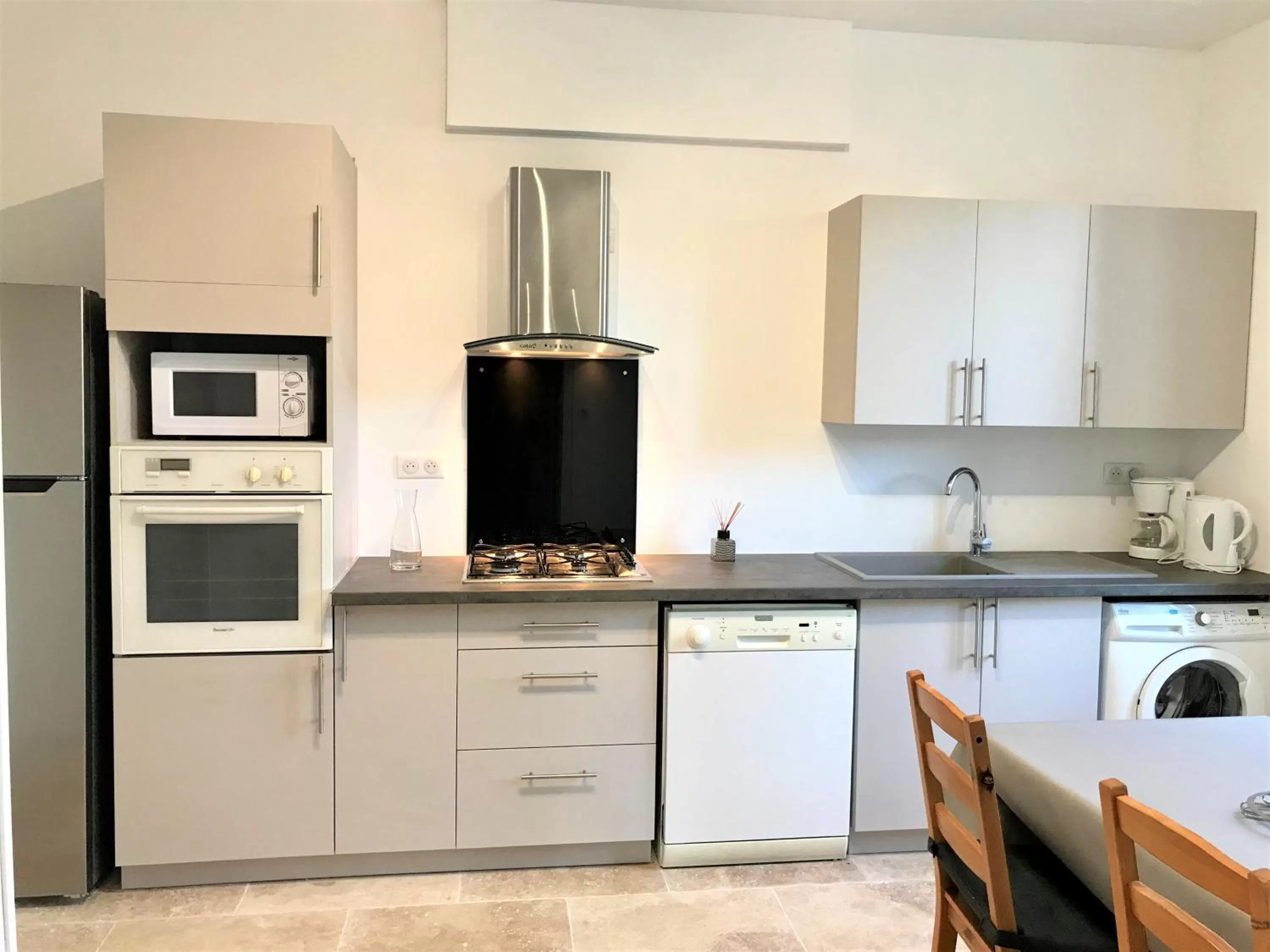 Kitchen or kitchenette in Domaine de l'Aufrene