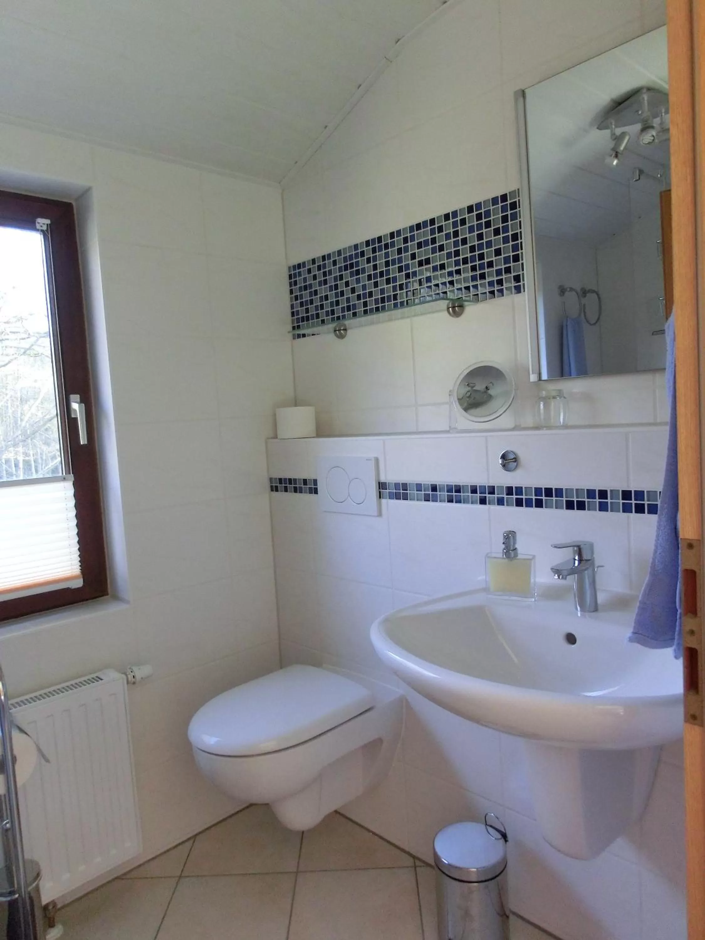 Bathroom in Ullas Gästehaus