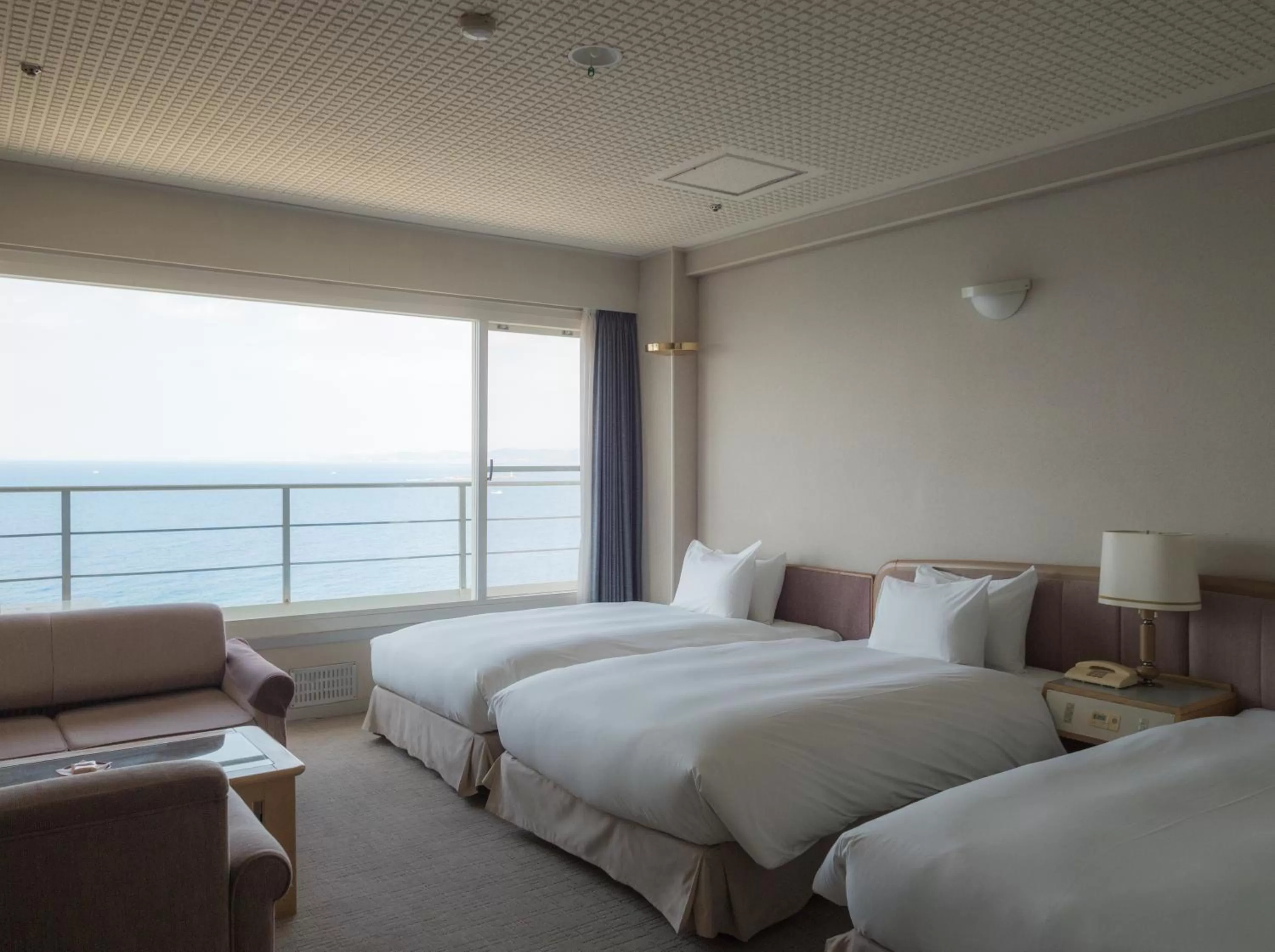 Sea view, Bed in Shirahama Key Terrace Hotel Seamore