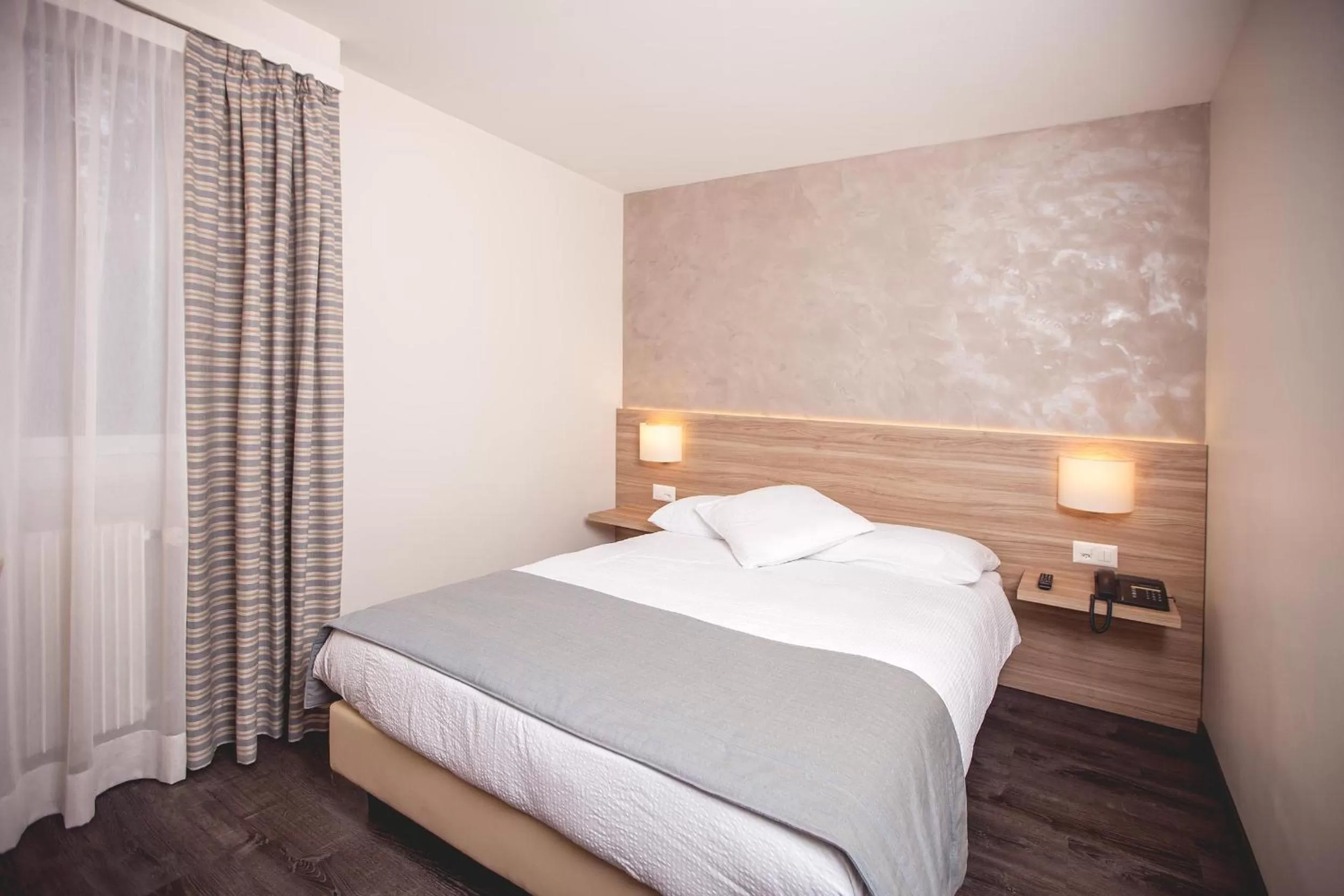 Bed in Hôtel de Chailly