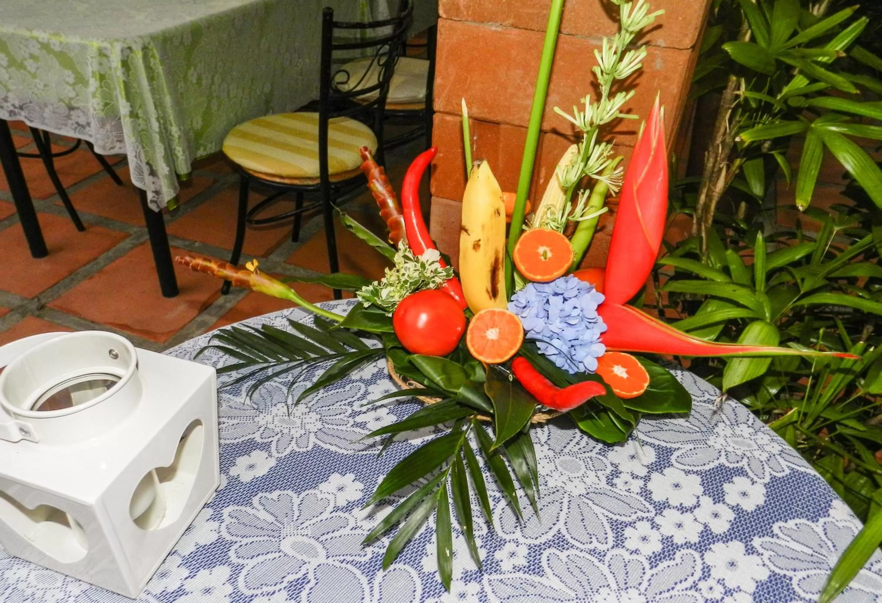 Decorative detail, Food in Rock Inn Bailan